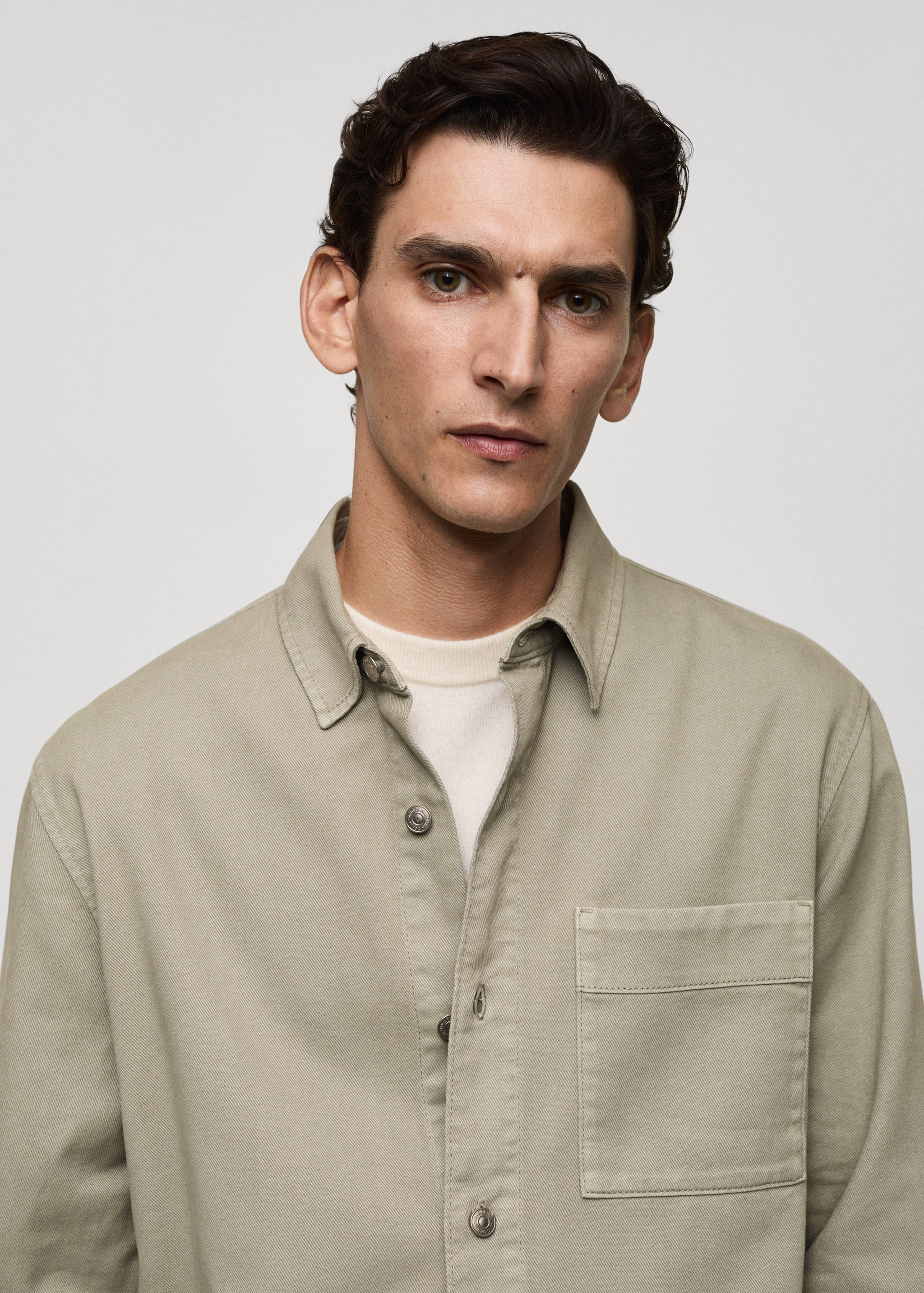 Pocket denim overshirt - Details of the article 1