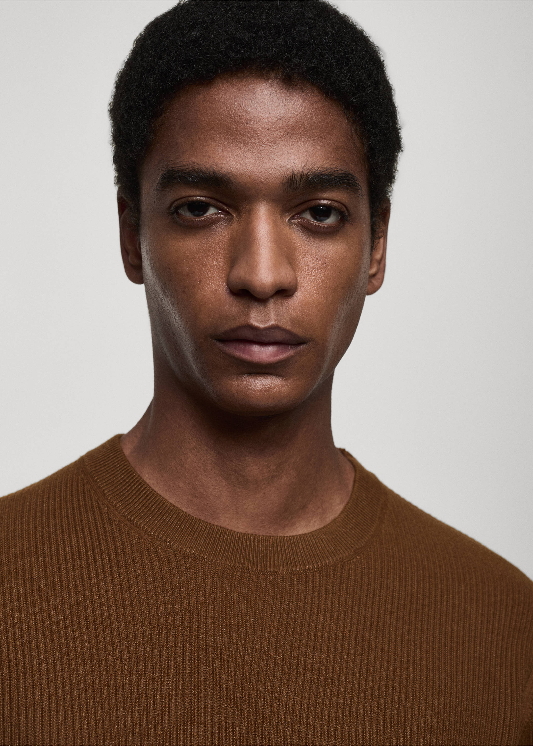 Rippstrickpullover aus Baumwolle - Detail des Artikels 1, Kaffeebraun. Ref: 77064443-00.