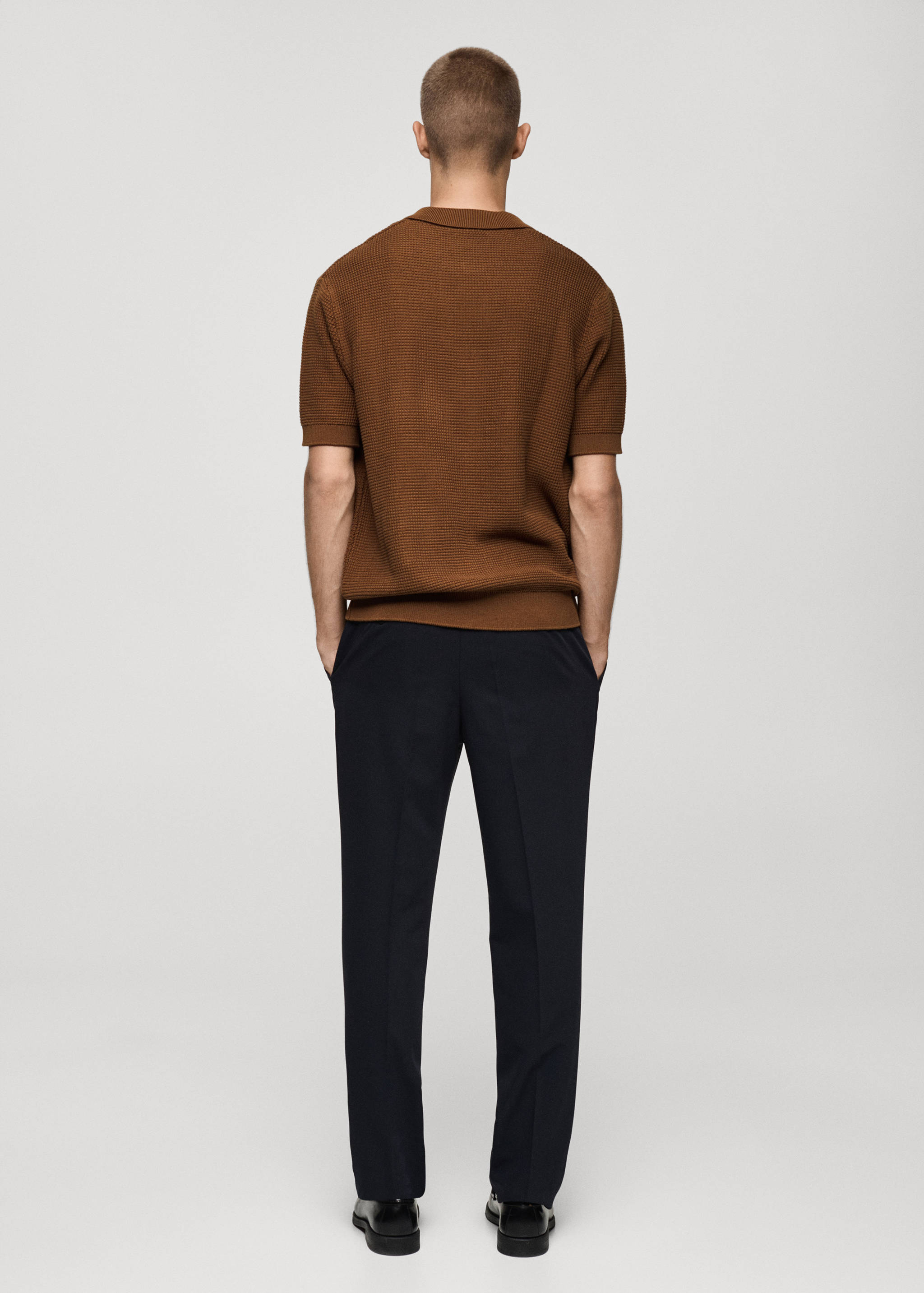 Polo de malha média de algodão com estrutura - Verso do artigo
