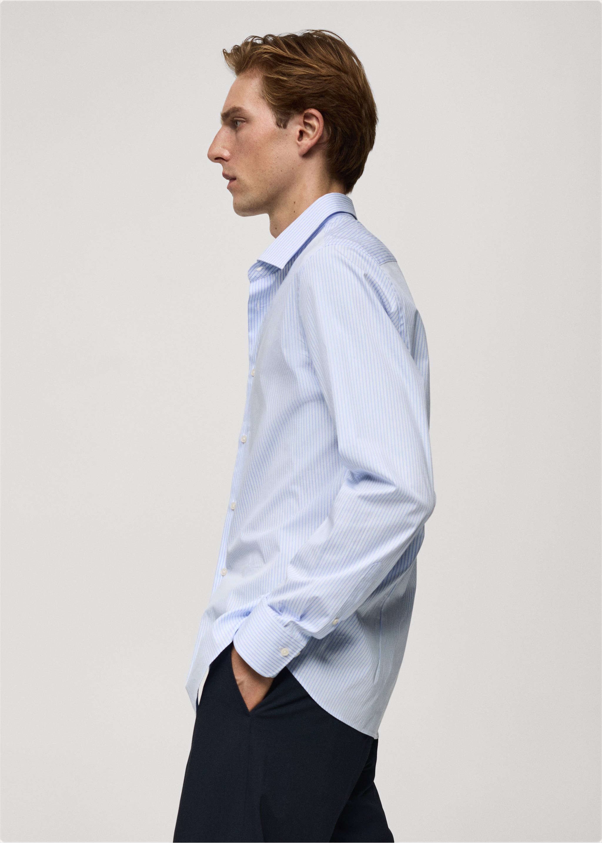 Chemise slim fit coton milleraies - Détail de l'article 2, Bleu ciel. Ref: 77064448-00.