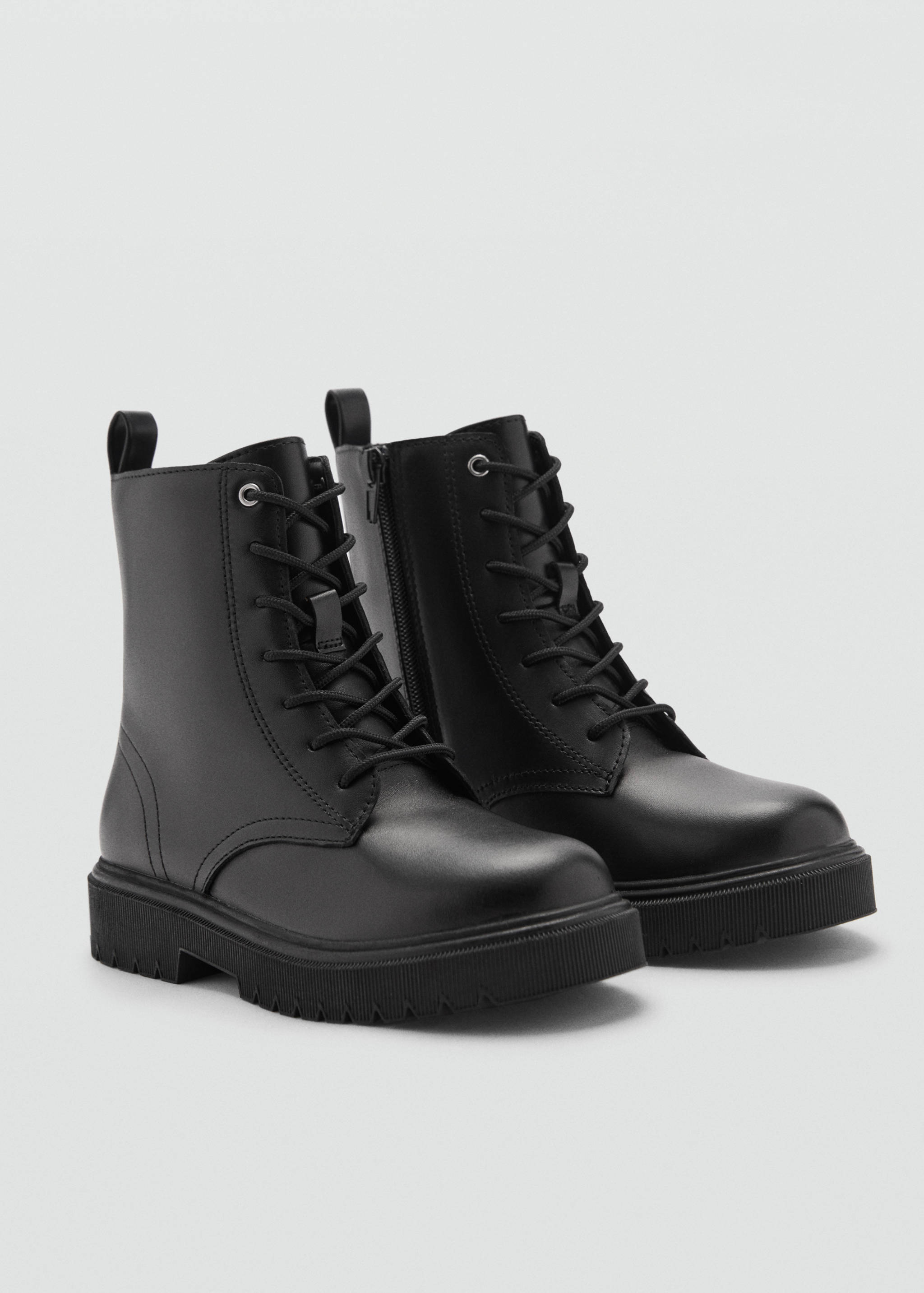 Lace-up leather ankle boots - Medium plane