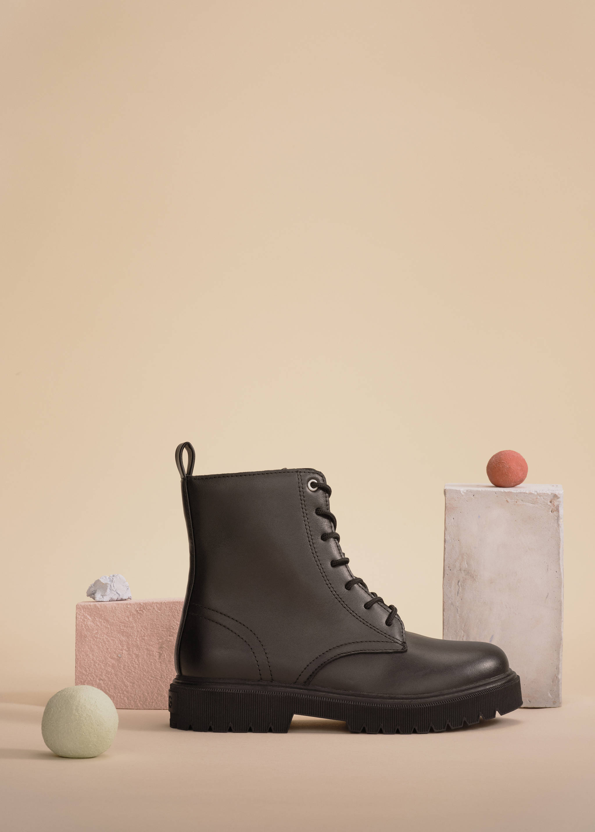 Lace-up leather ankle boots - Details of the article 5