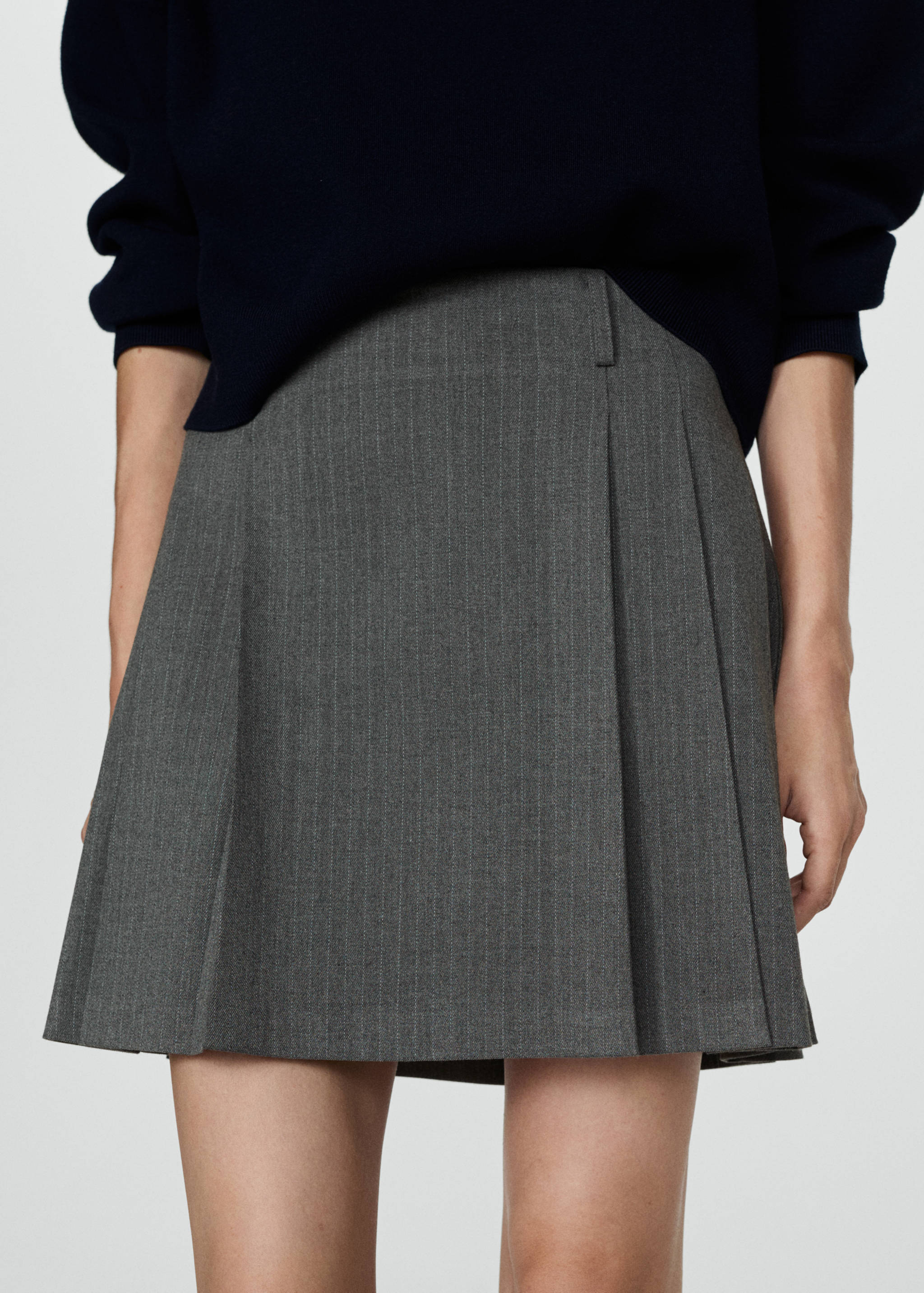 Pinstriped pleated skirt - Details of the article 6