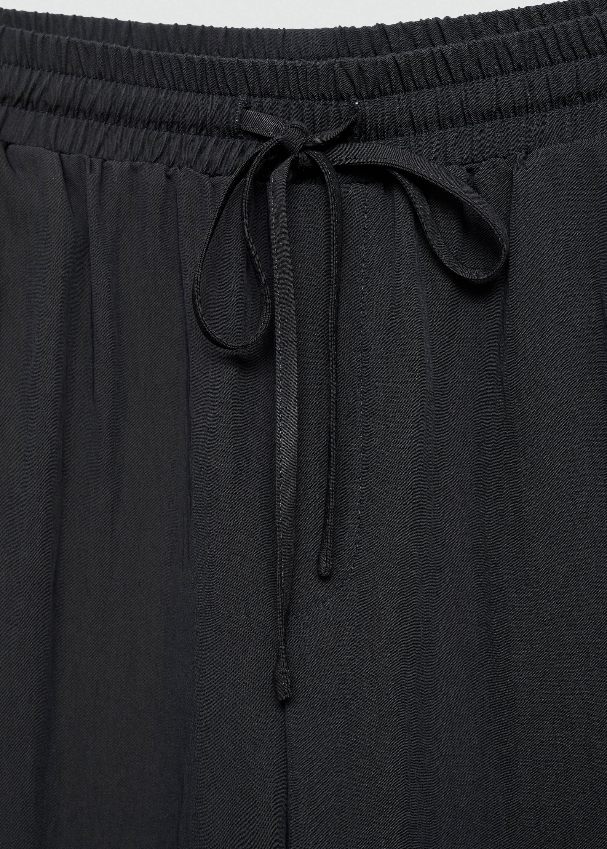 Fließende Hose - Detail des Artikels 8