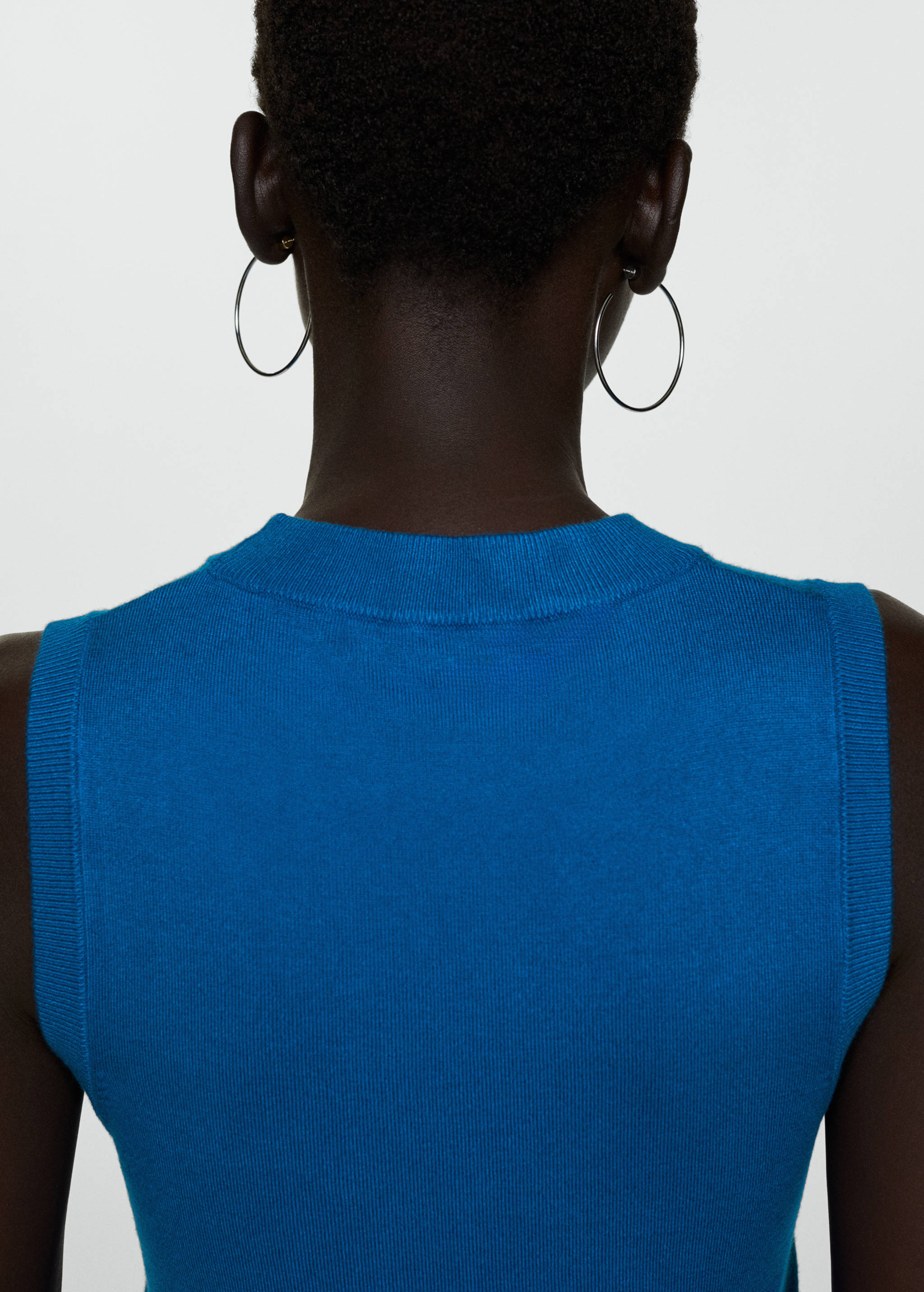 Úpletový top se širokými ramínky - Zadní strana zboží