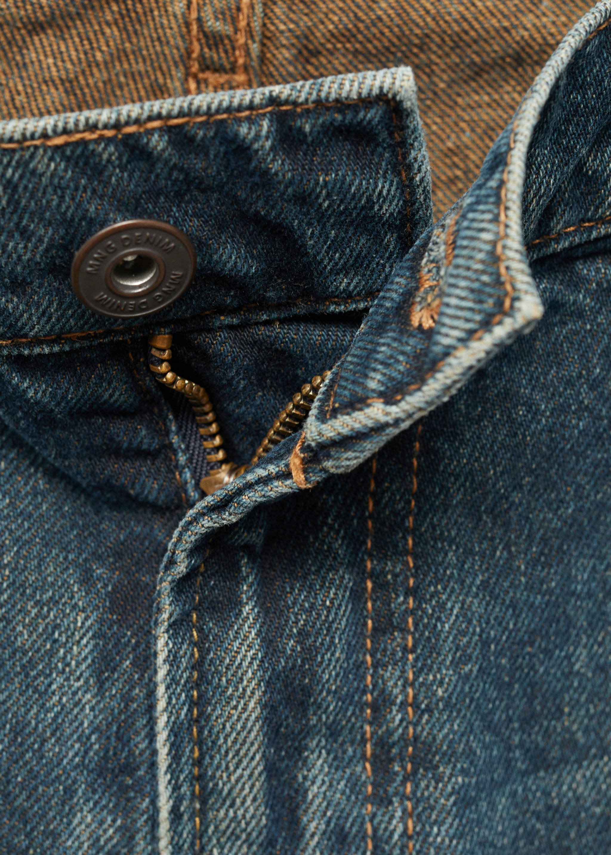 Distressed dark-wash straight fit jeans - Details of the article 8