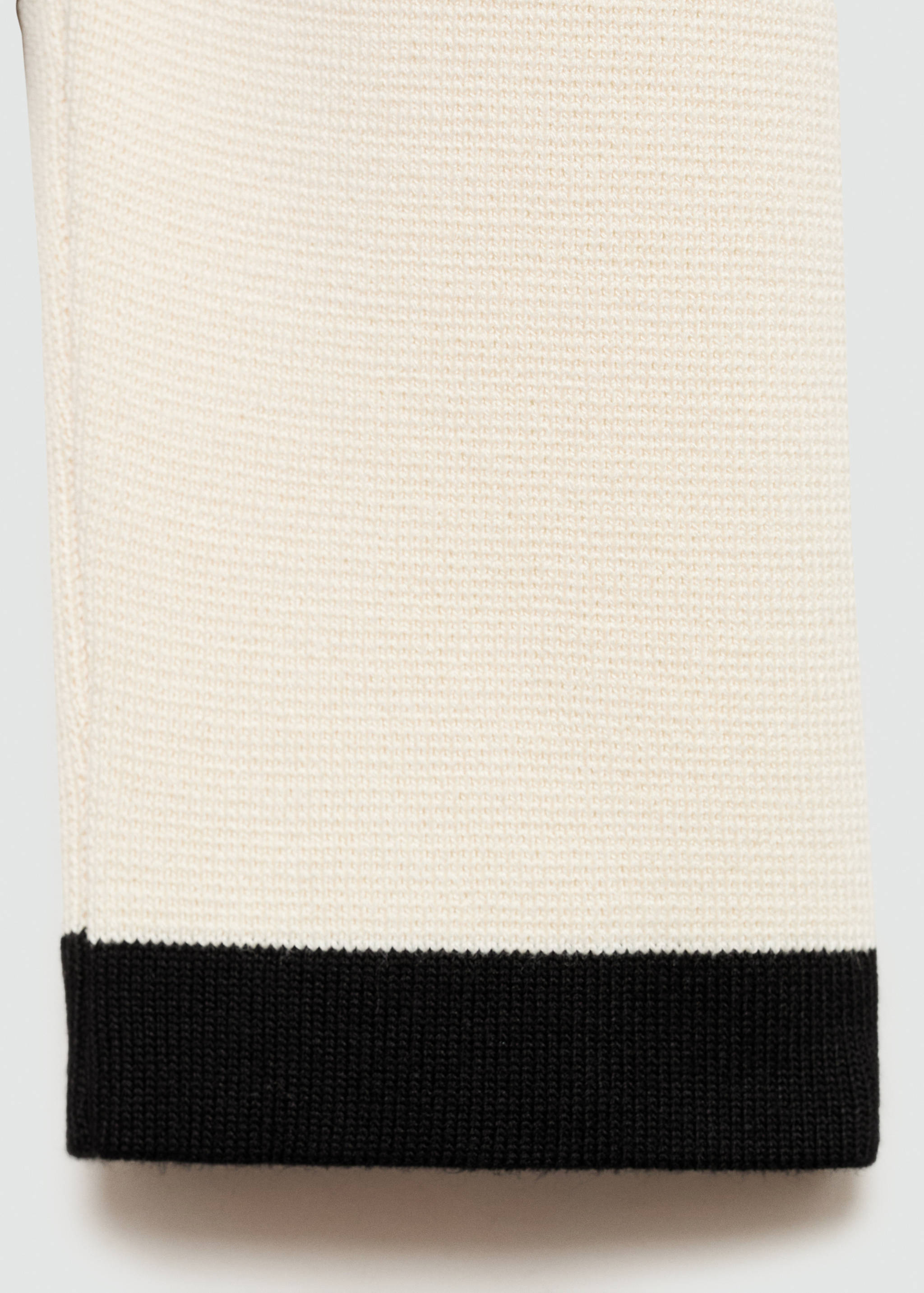 Cardigan with contrasting trim - Details of the article 0