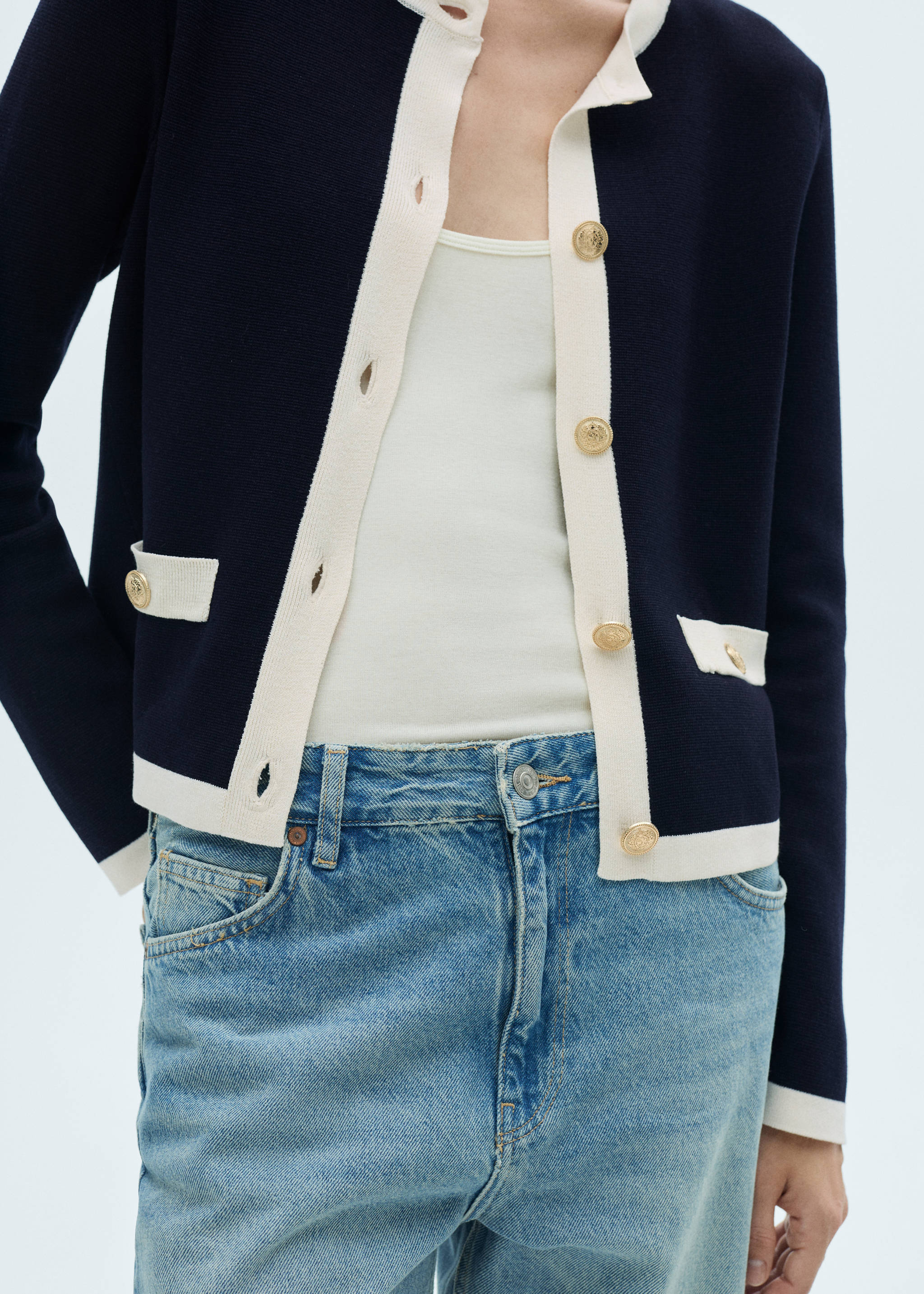 Cardigan with contrasting trim - Details of the article 6