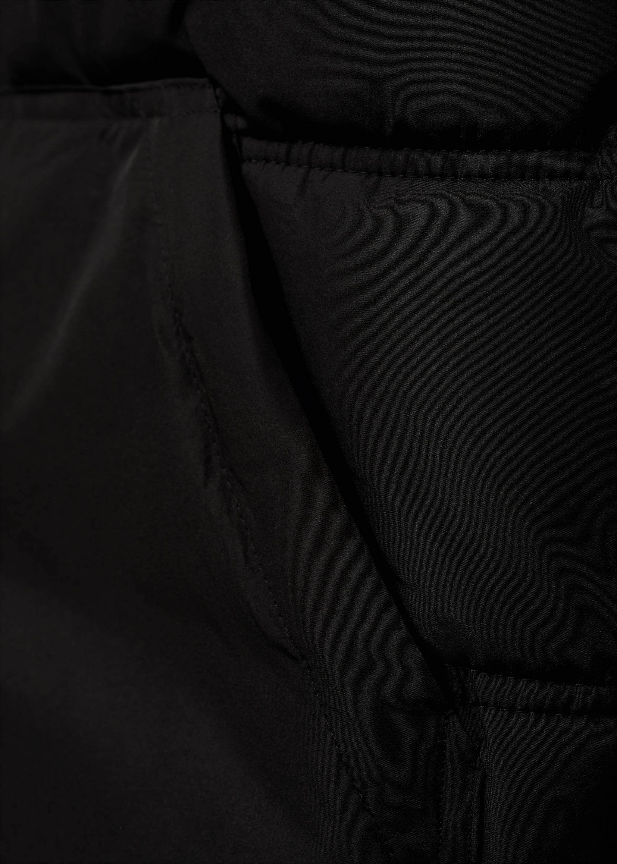 Steppweste - Detail des Artikels 0, Schwarz. Ref: 77065632-00.