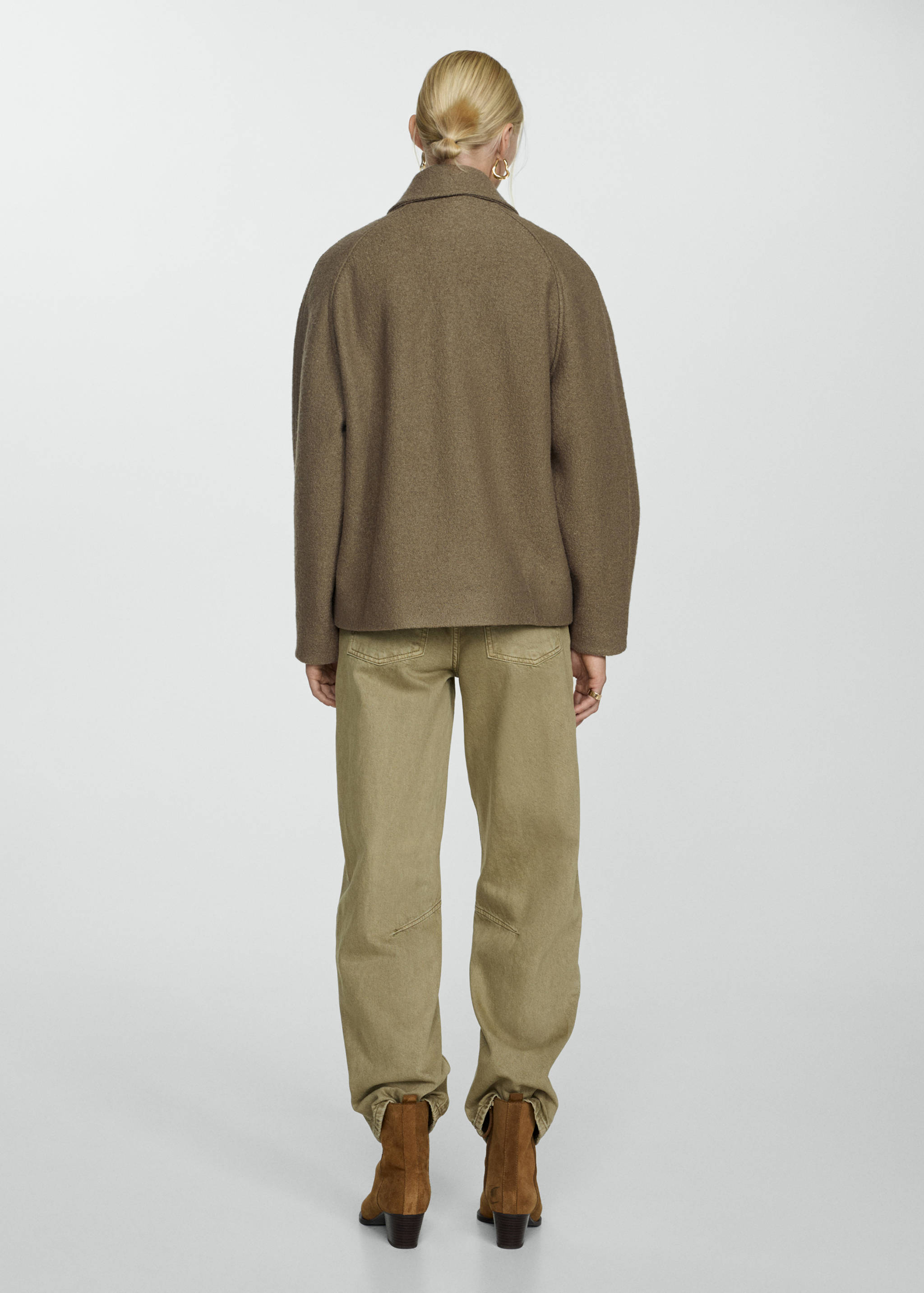 Wool jacket with pockets - Reverse of the article