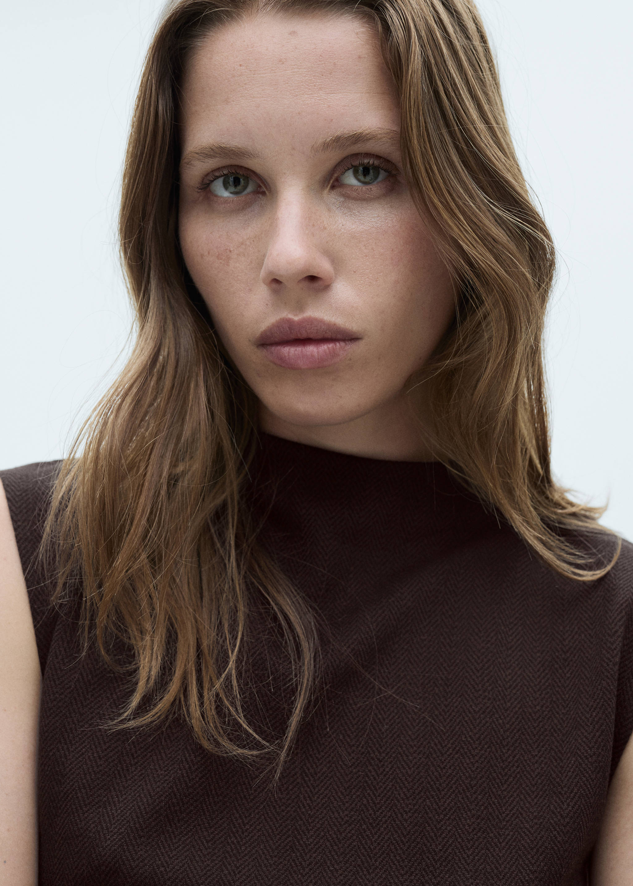 Knitted dress with gathered detail - Details of the article 1