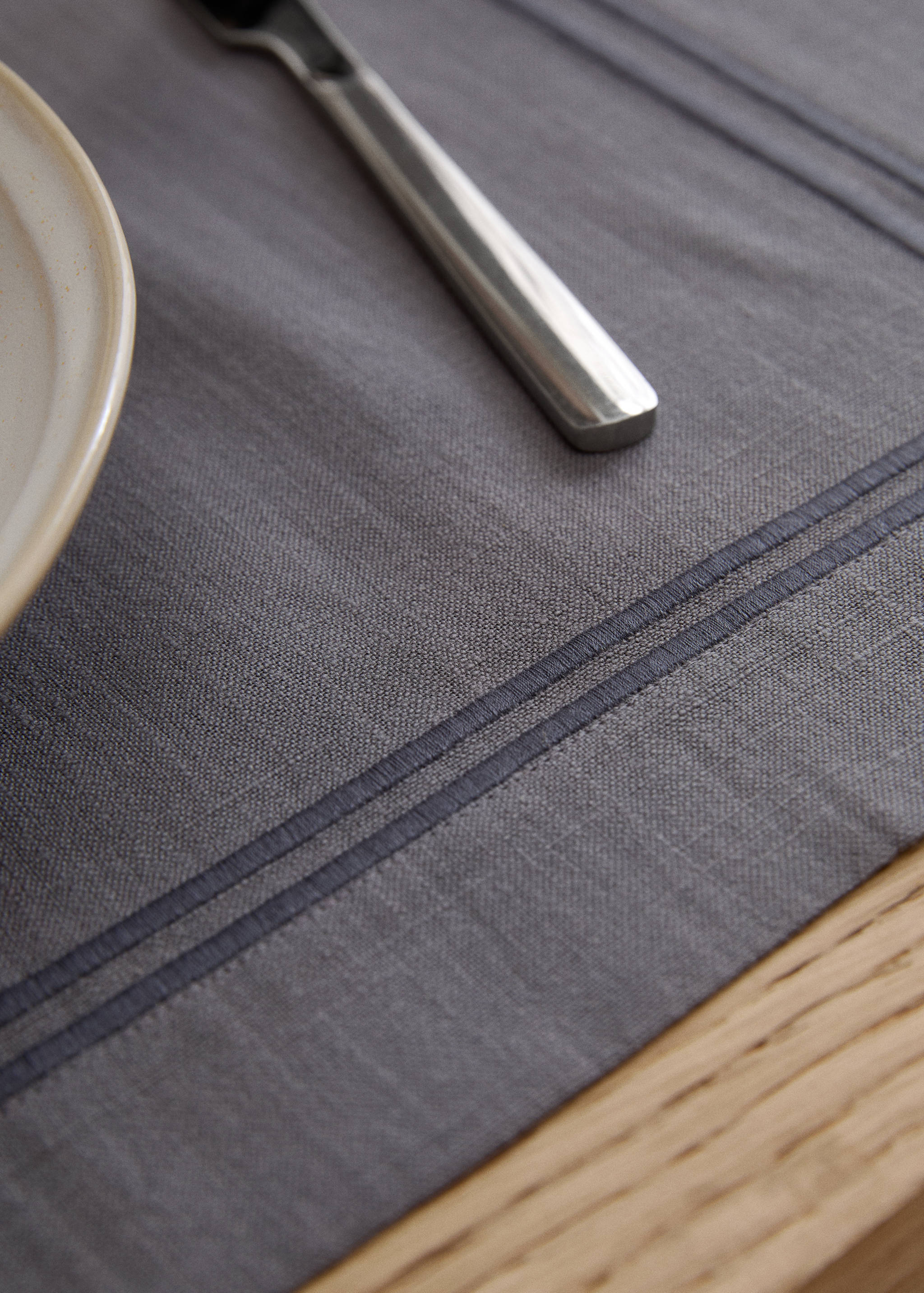100% cotton placement with embroidered border 35x50cm - Details of the article 7
