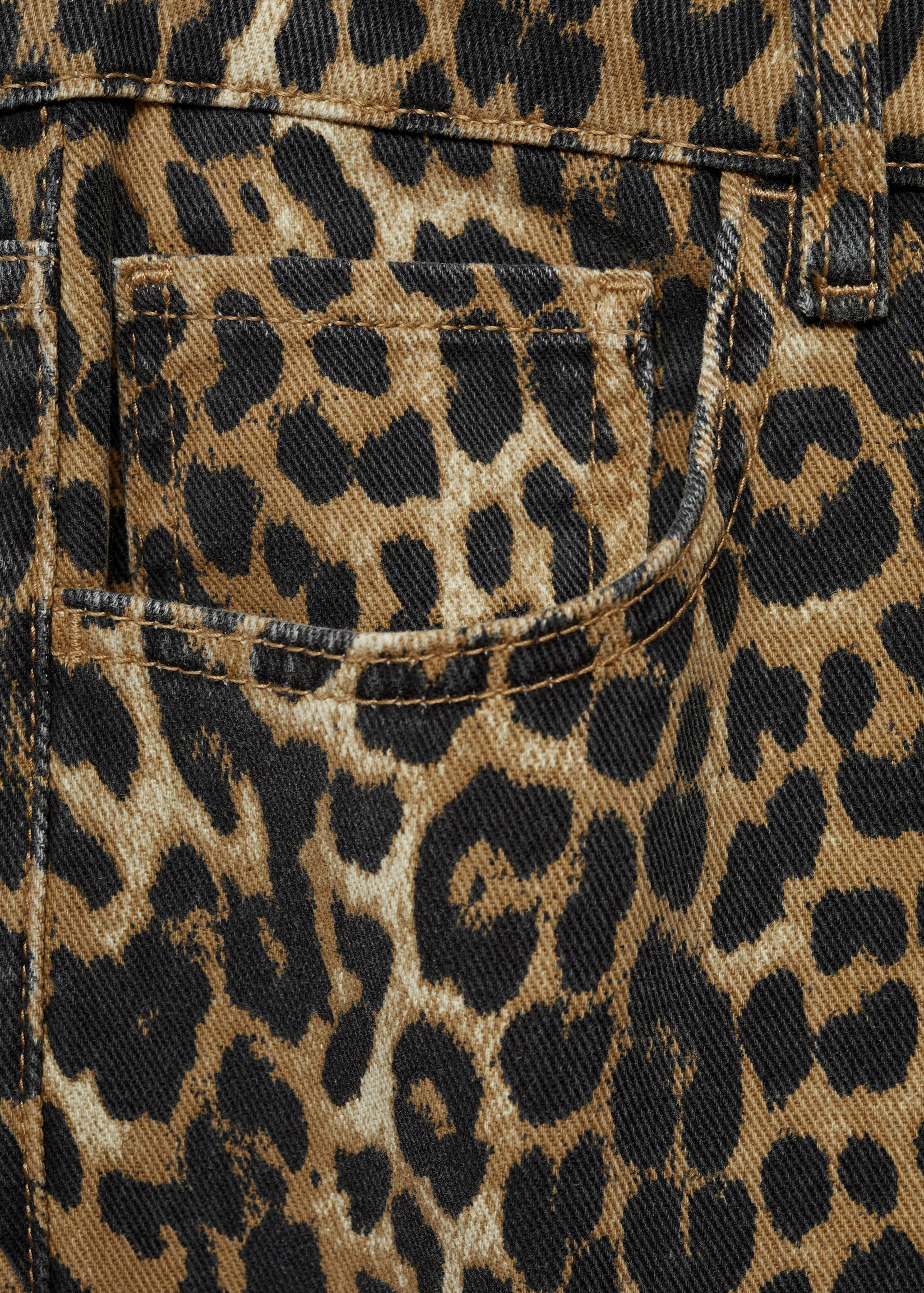Jeans rectos tiro alto leopardo - Detalle del artículo 8
