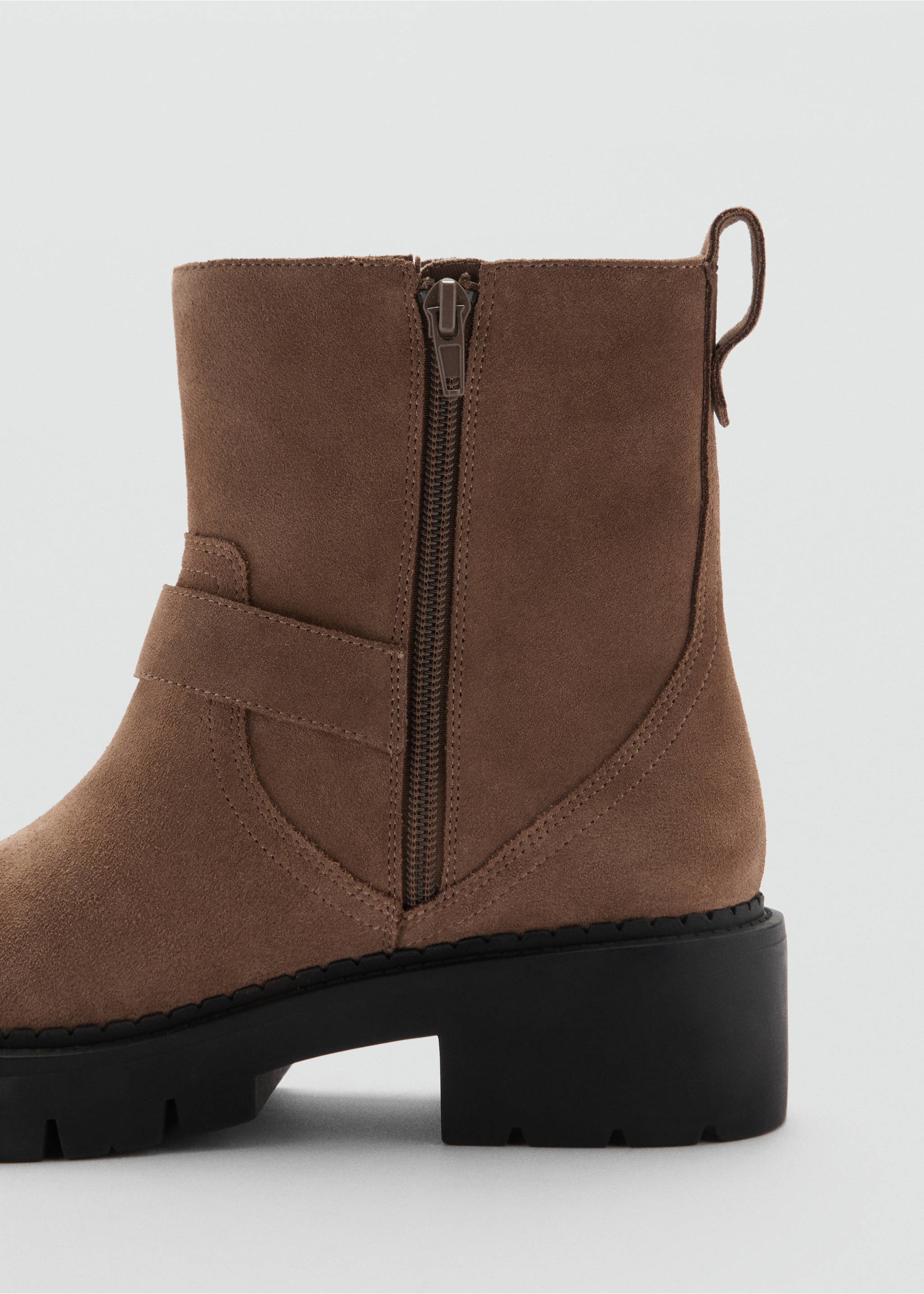 Bottines cuir boucles - Détail de l'article 1, Chocolat. Ref: 77065974-00.