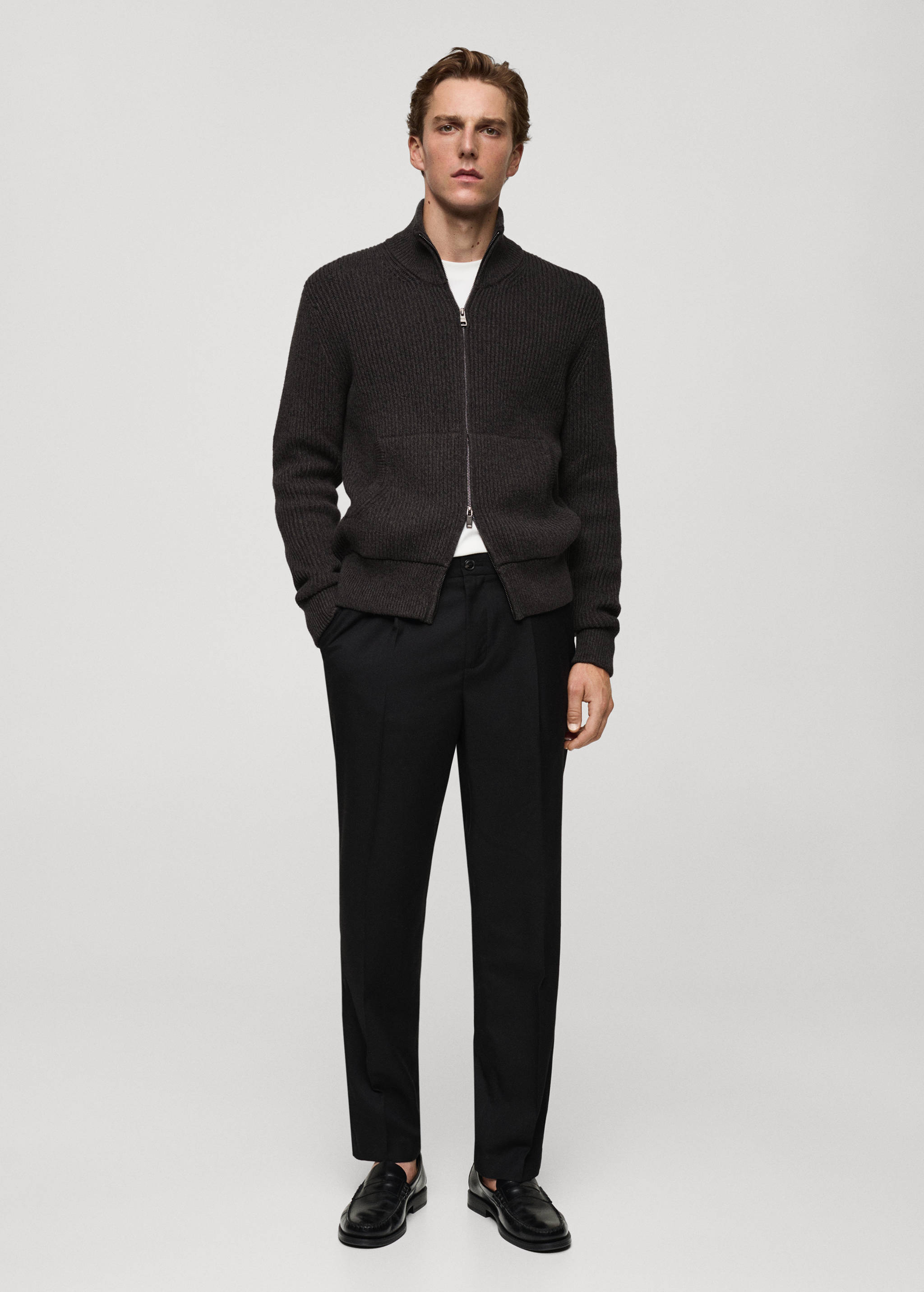 Chunky-knit ribbed sweater with zip - General plane