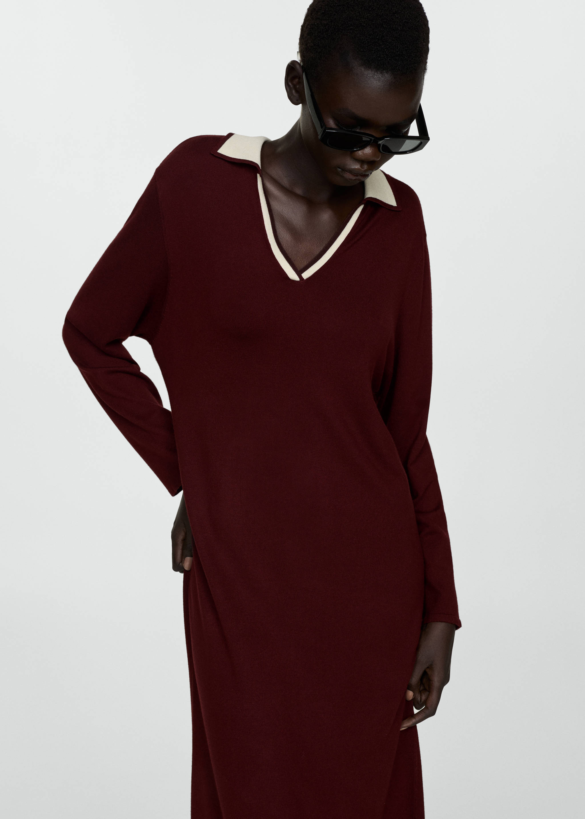 Knitted dress with contrasting collar - Medium plane