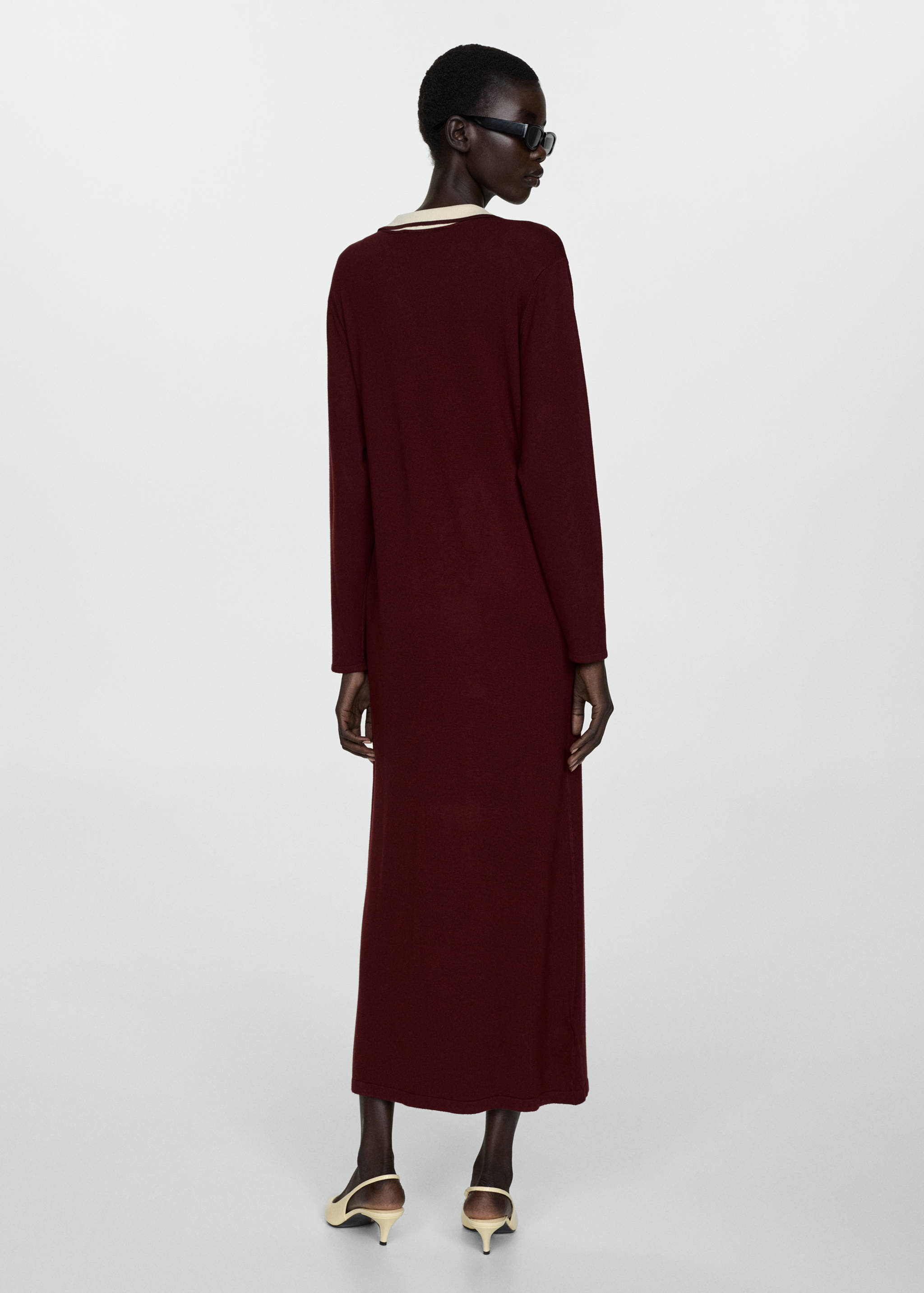 Knitted dress with contrasting collar - Reverse of the article