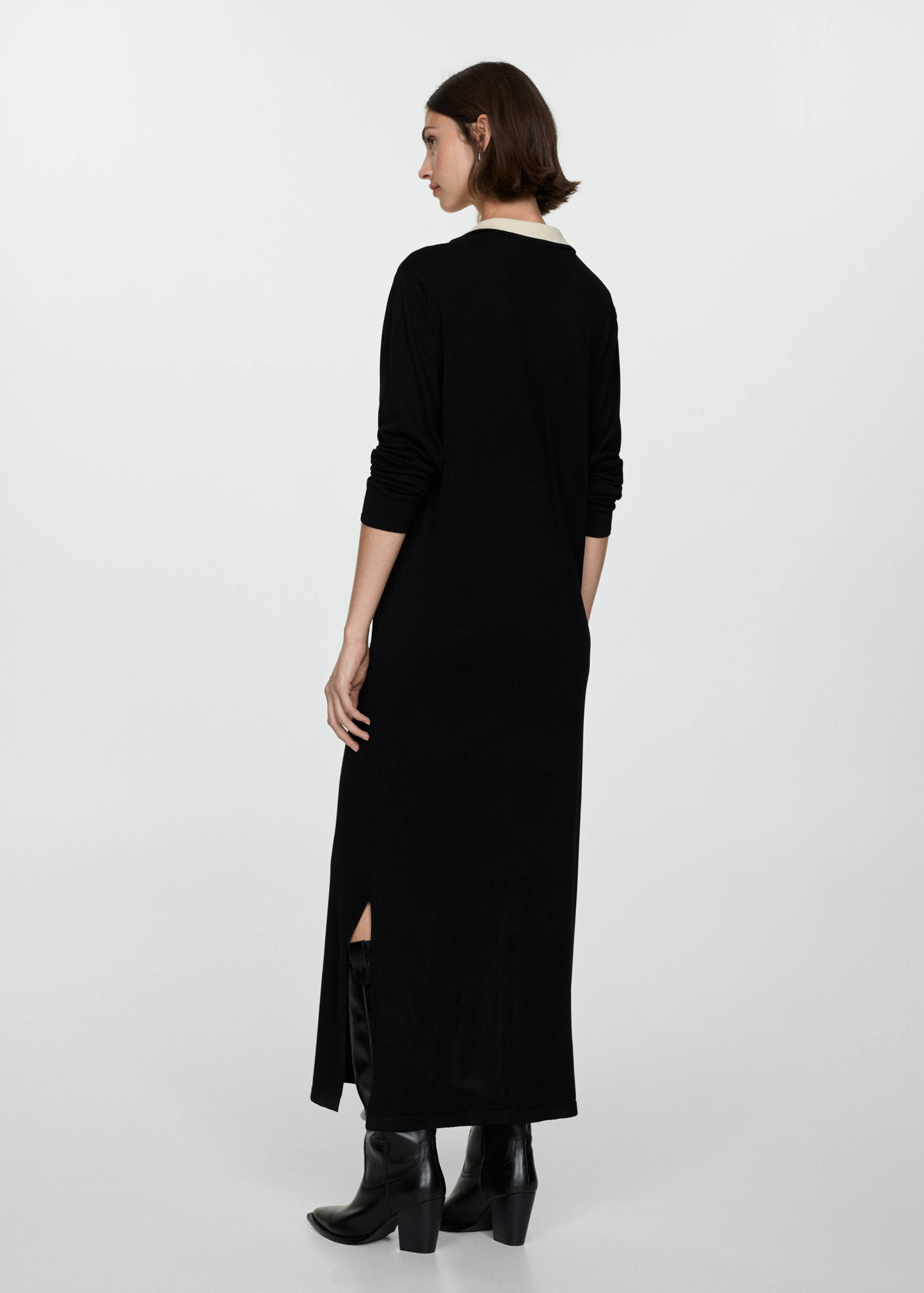 Knitted dress with contrasting collar - Reverse of the article