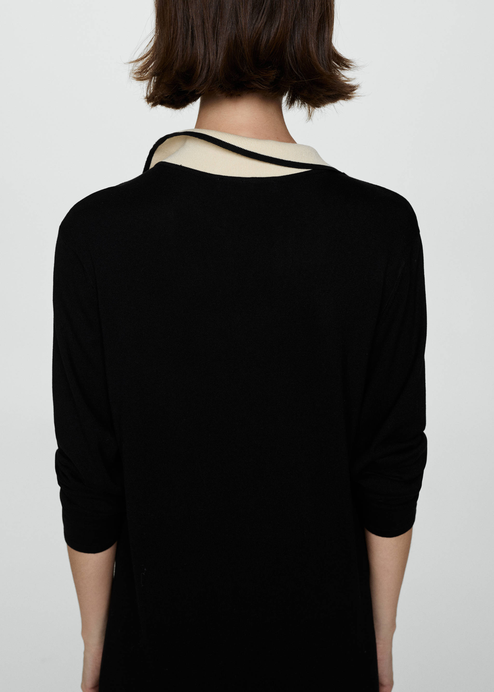Knitted dress with contrasting collar - Details of the article 6