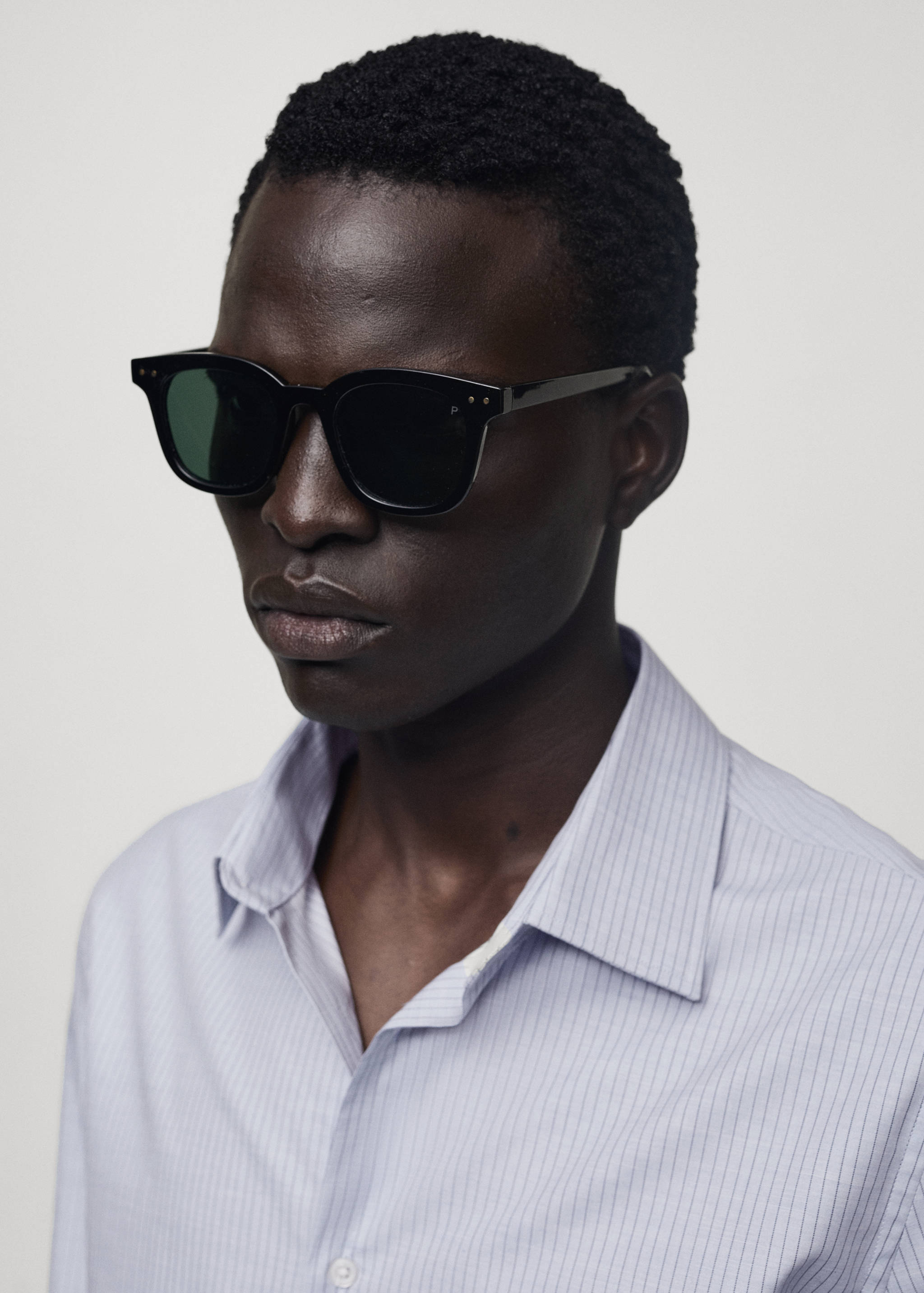 Slim-fit cotton pinstripe shirt - Details of the article 1