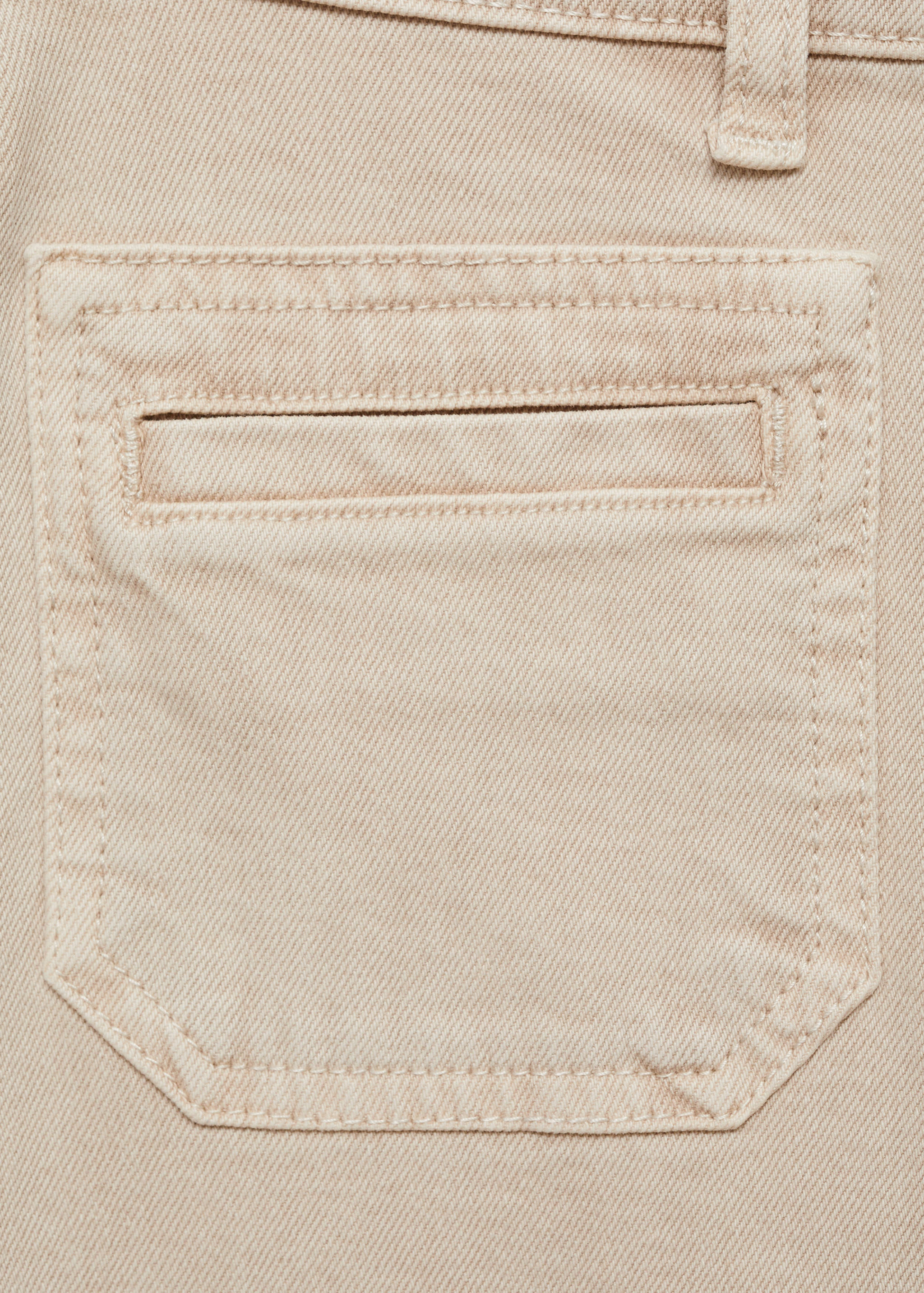 Flared jeans with pocket - Details of the article 0