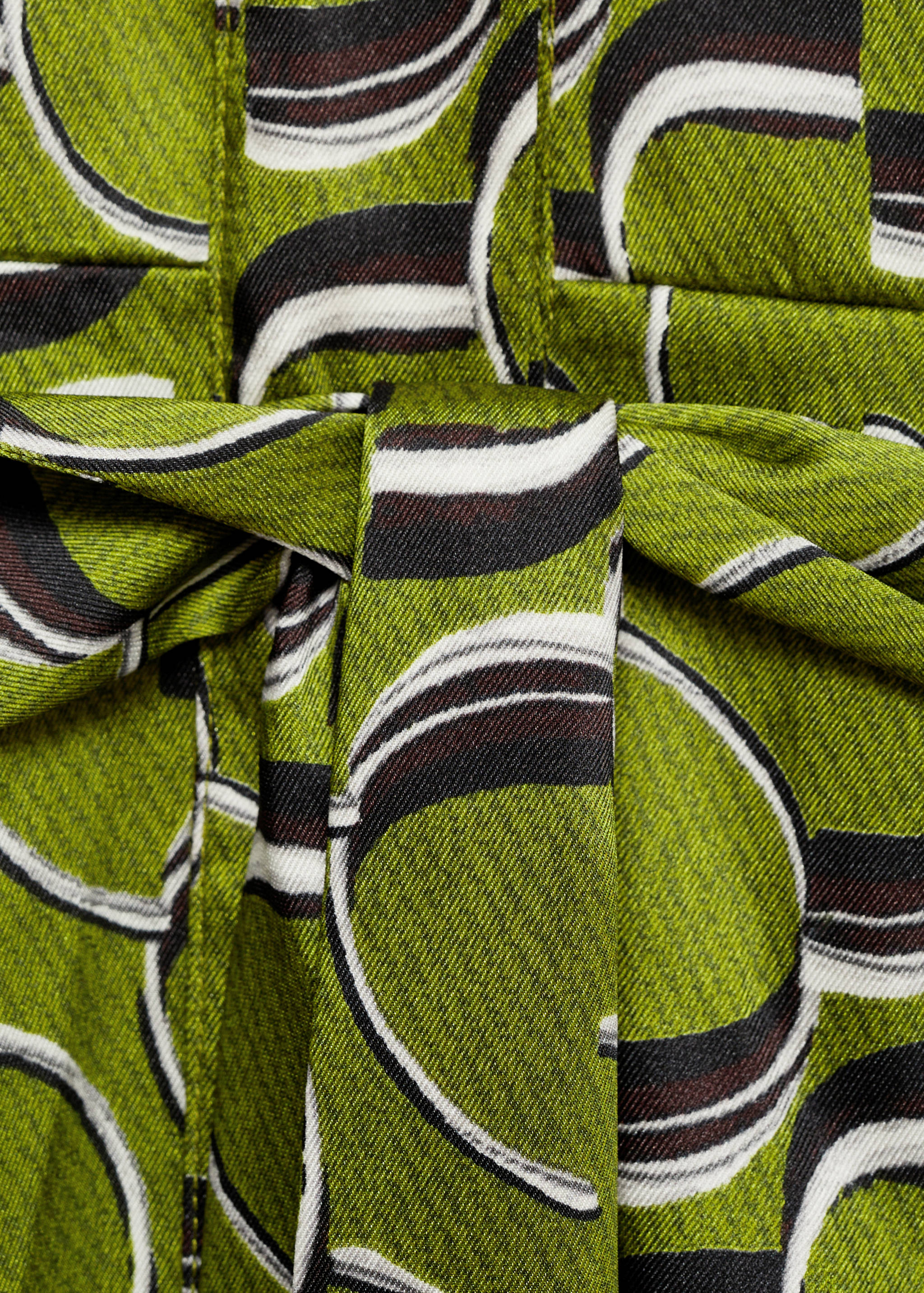 Macacão acetinado estampado - Pormenor do artigo 8