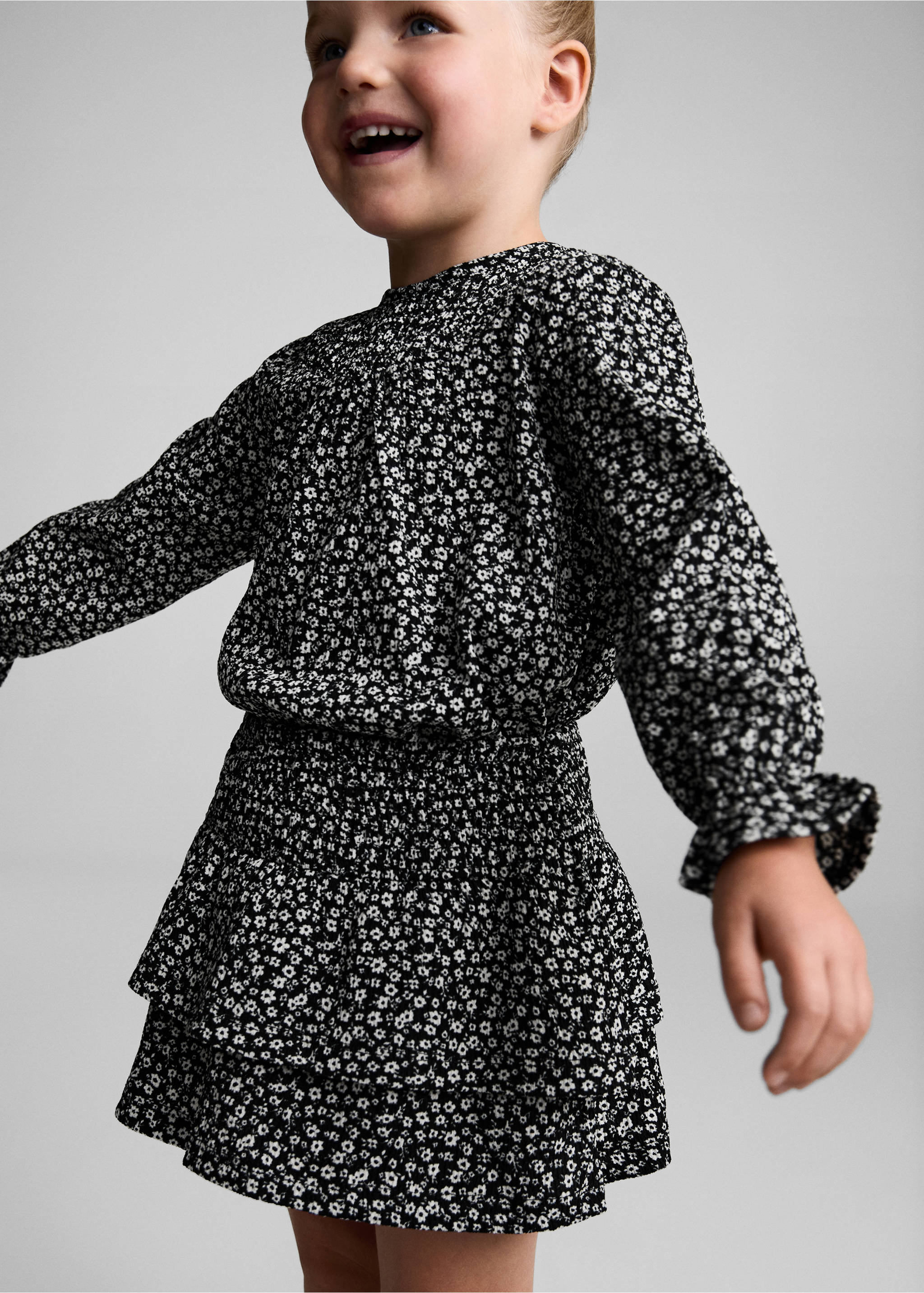 Jupe fleurs volants - Détail de l'article 6, Noir. Ref: 77066732-00.