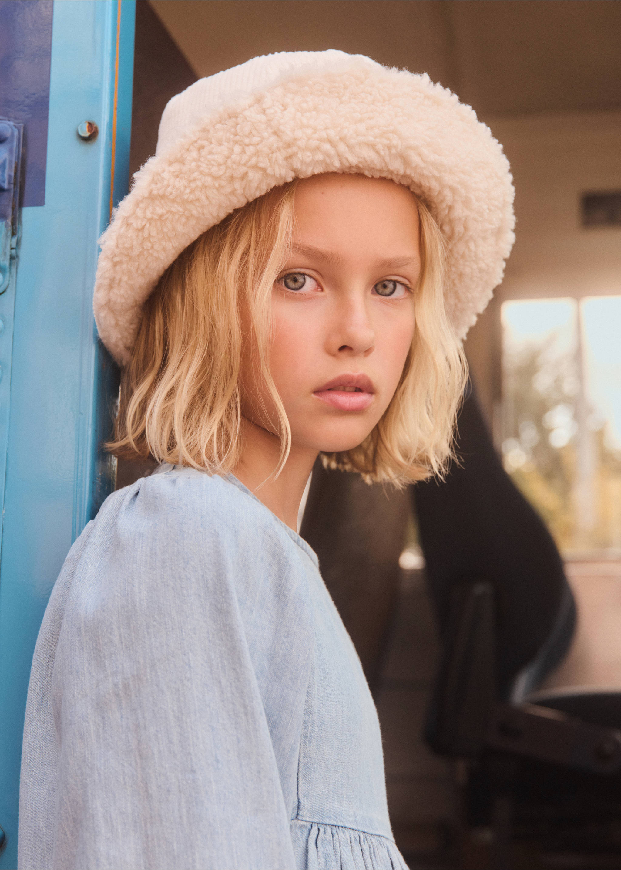 Gorro bucket reversible - Detalle del artículo 5, Crudo. Ref: 77066746-00.