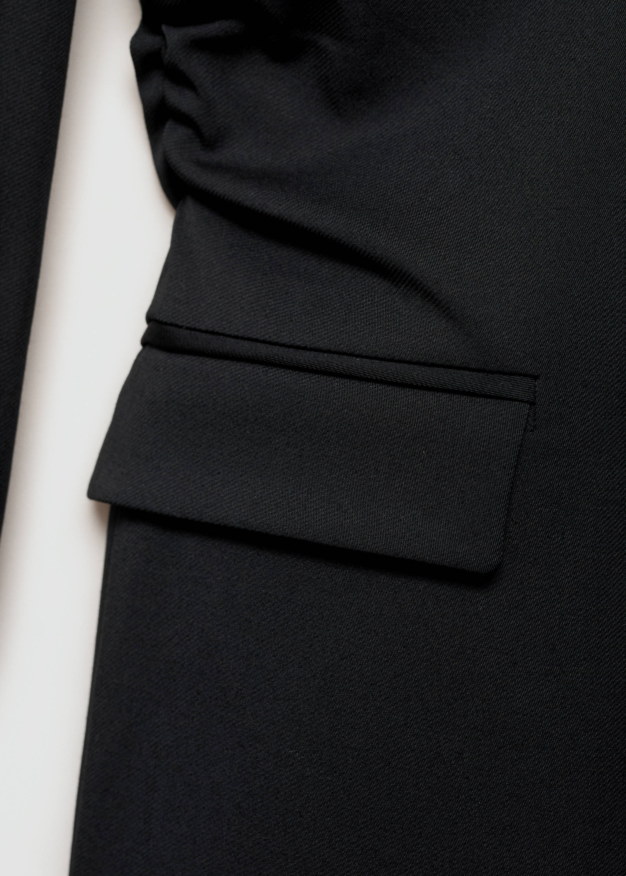 Sacou de costum cambrat - Detaliu al articolului 0