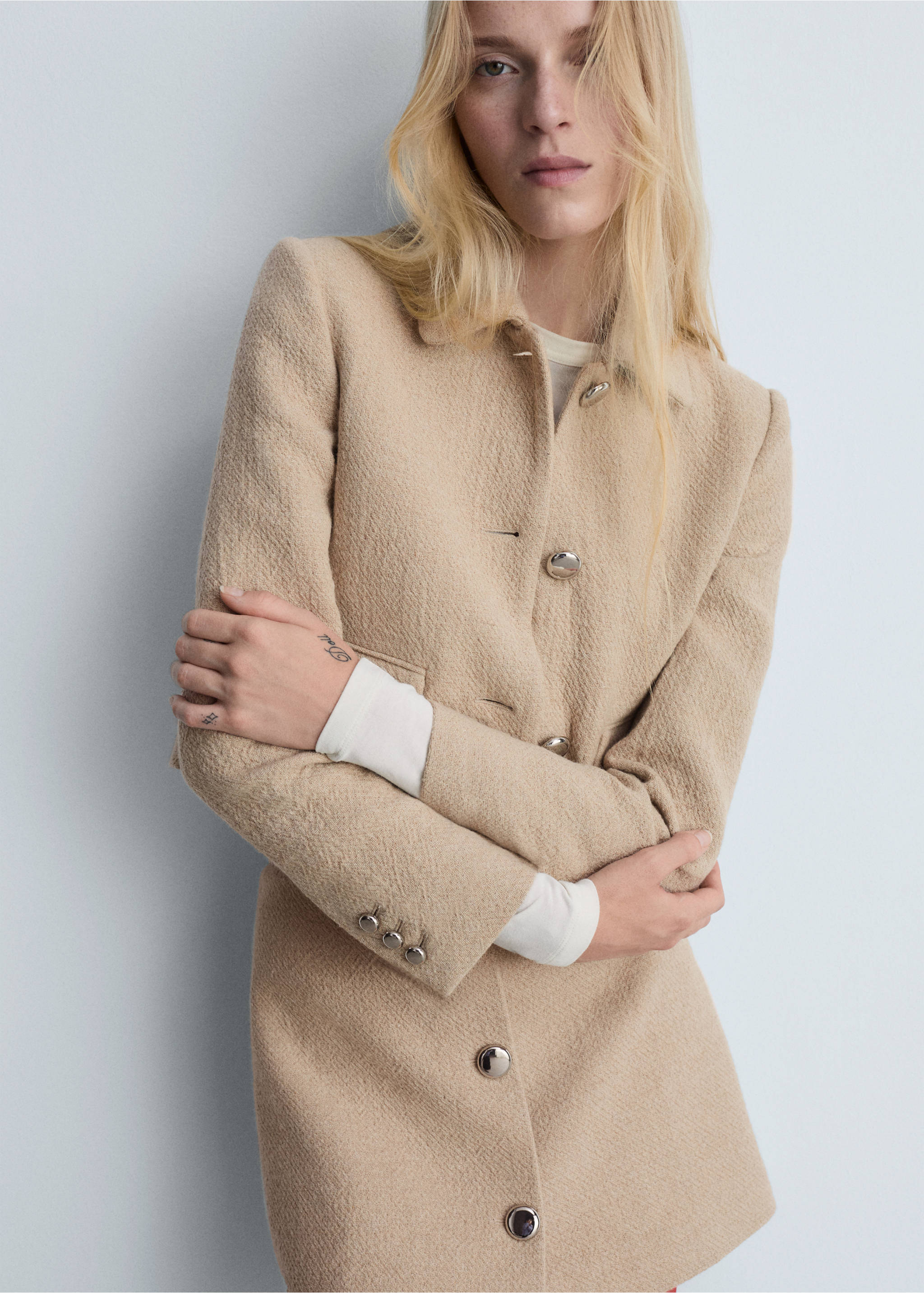 Button detail miniskirt - Details of the article 1, Medium Brown. Ref: 77066761-00.