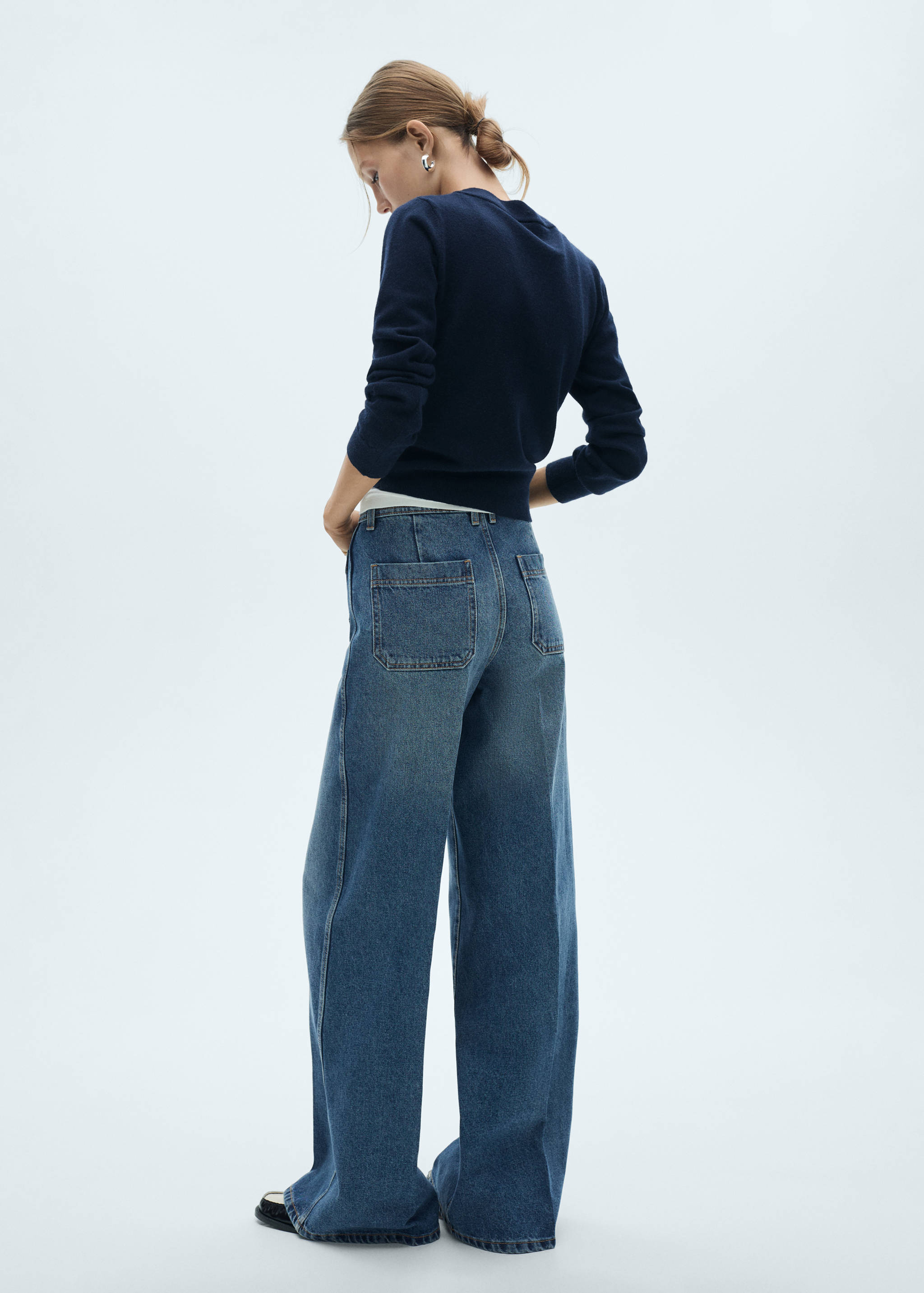 Wide leg jeans with pockets - Reverse of the article
