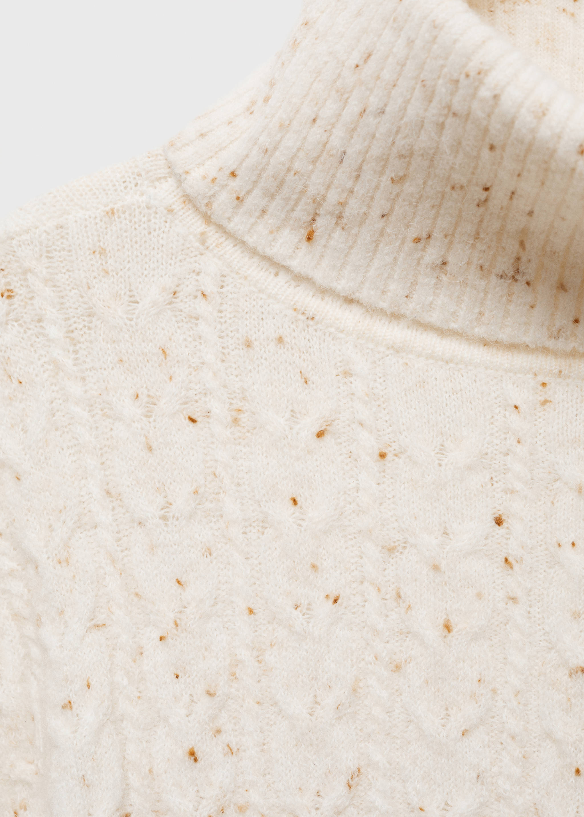 Sukienka z dzianiny z golfem - Szczegóły artykułu 8