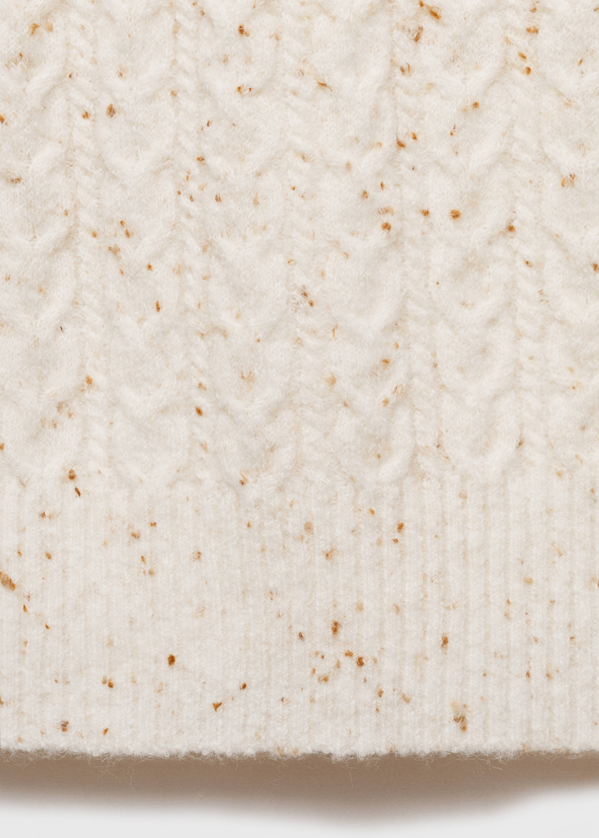 Sukienka z dzianiny z golfem - Szczegóły artykułu 0