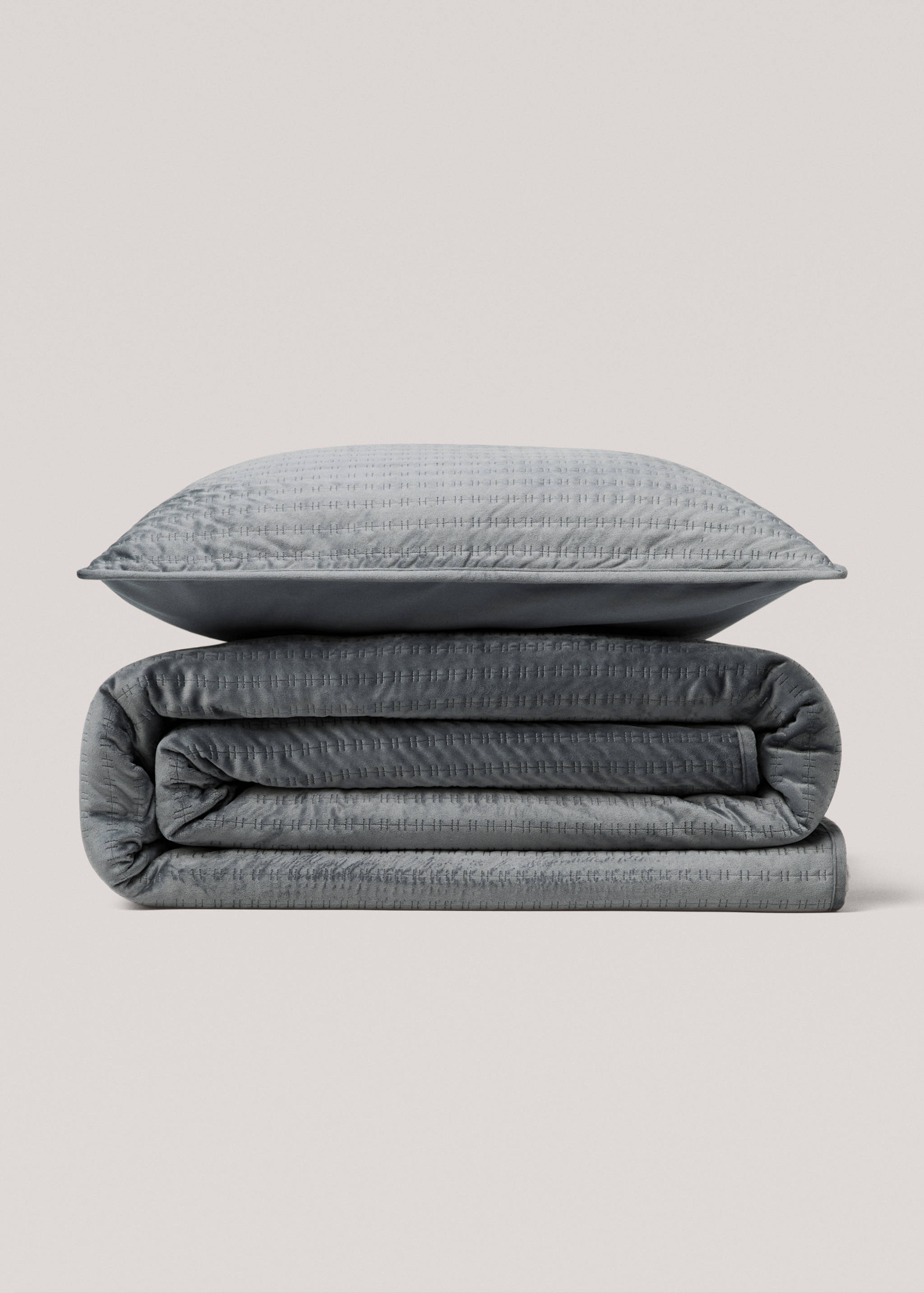 Velvet quilt - Details of the article 3