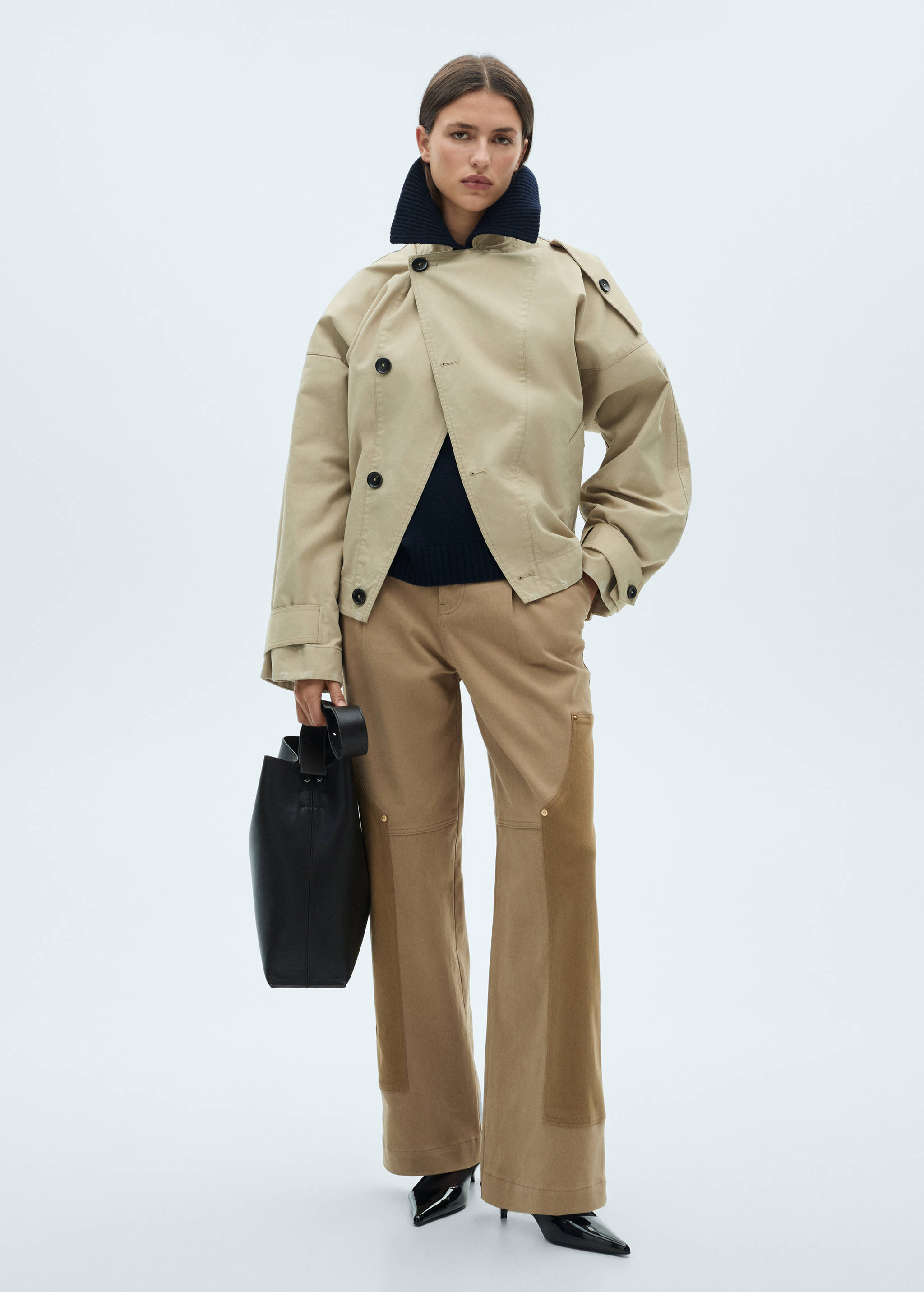 Contrasting panels pants - General plane