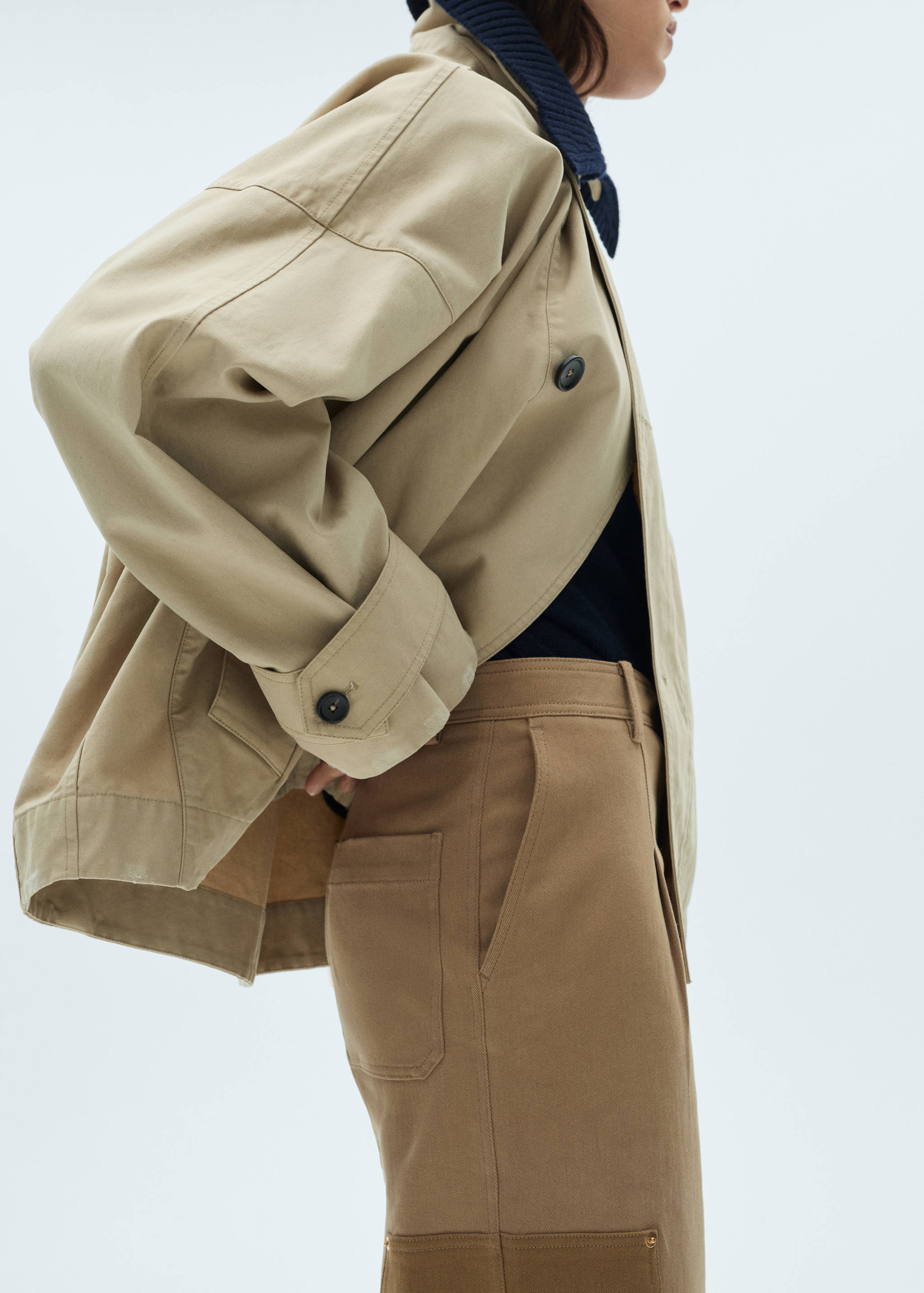 Contrasting panels pants - Details of the article 1