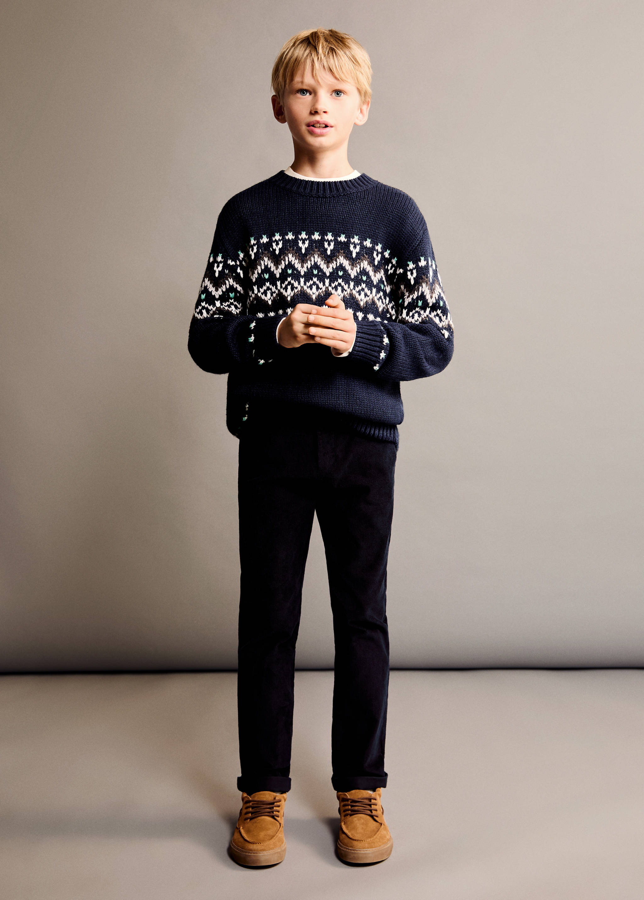 Corduroy straight trousers - General plane