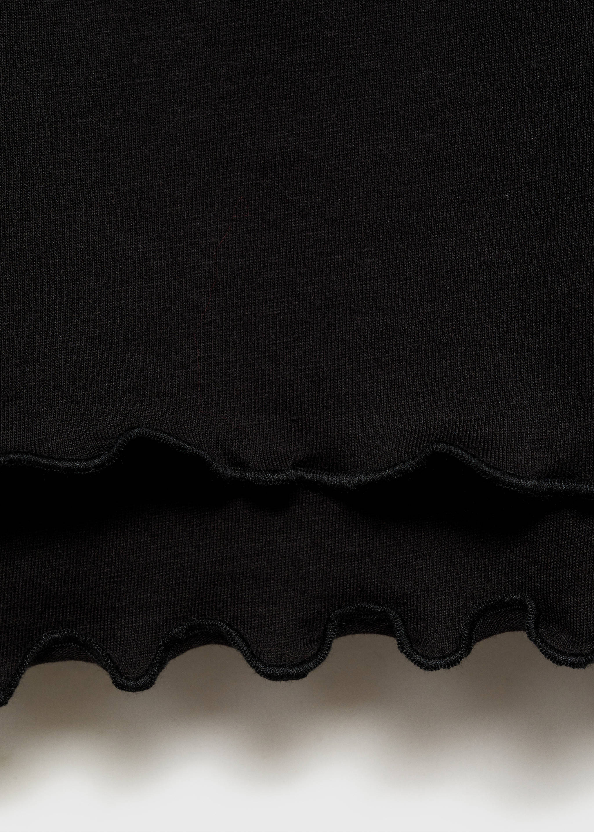 Längärmliges Träger-T-Shirt - Detail des Artikels 0, Schwarz. Ref: 77067687-00.