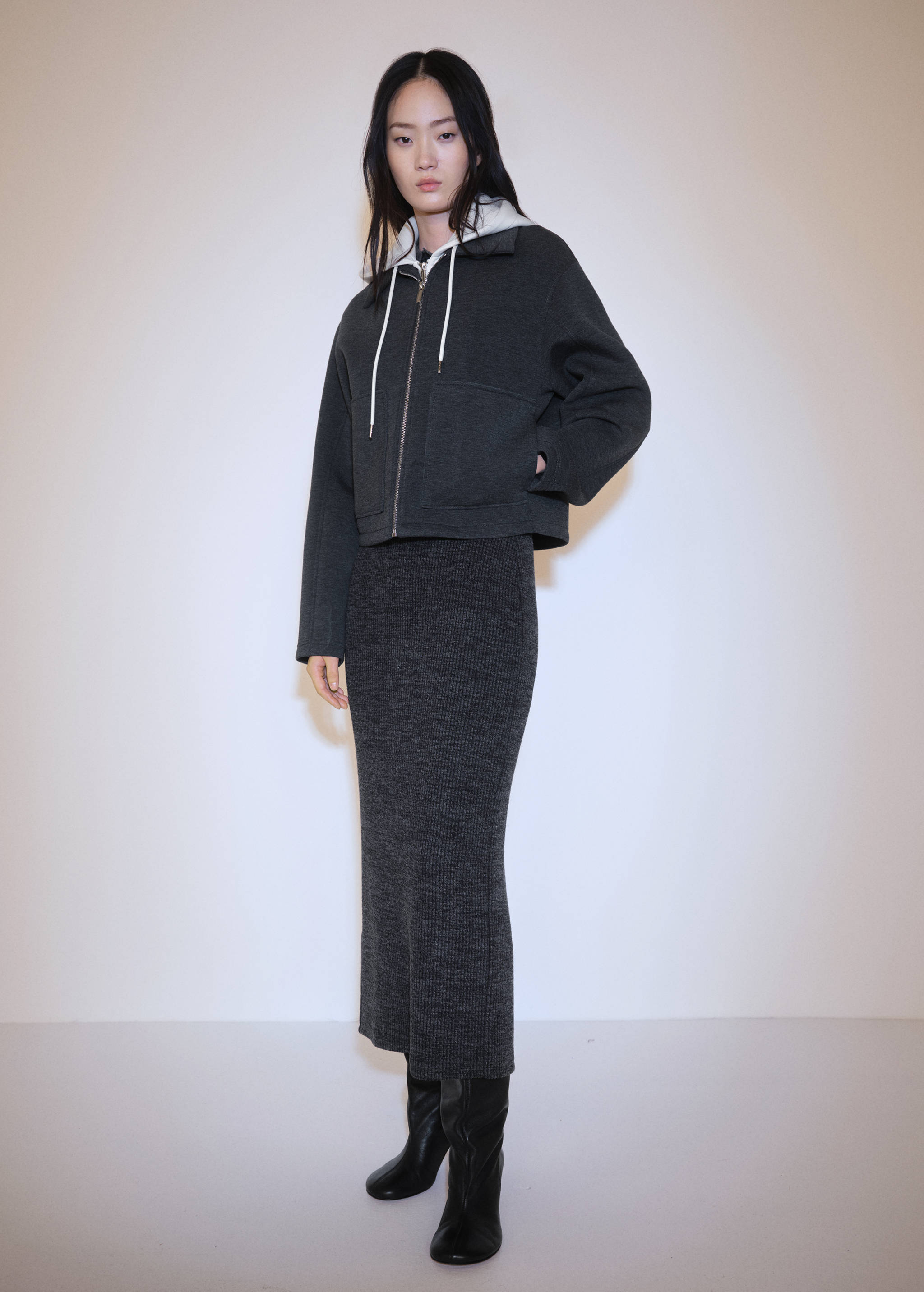 Slit knitted skirt - Details of the article 2