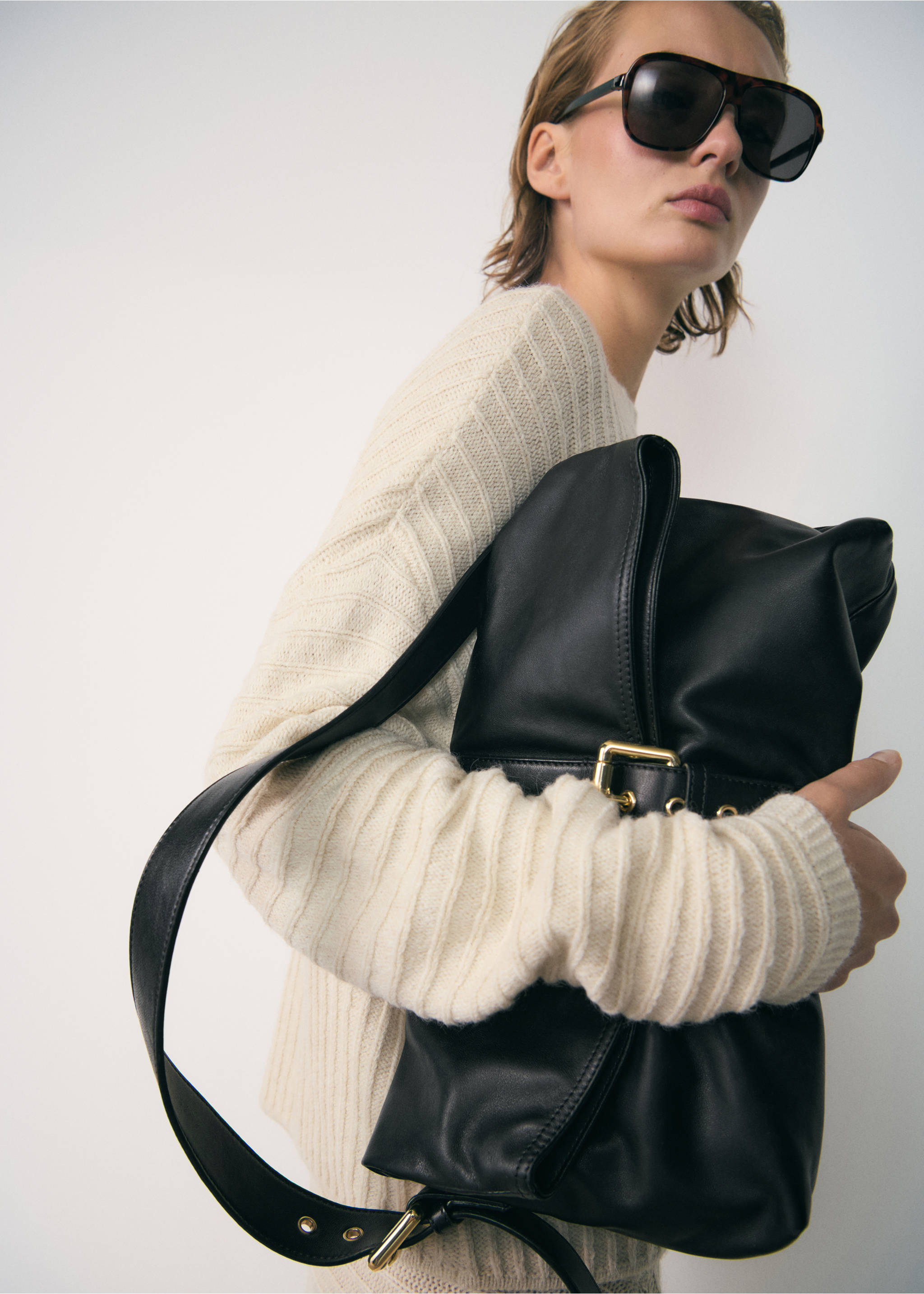 Sac cuir boucle - Plan général, Noir. Ref: 77067712-00.