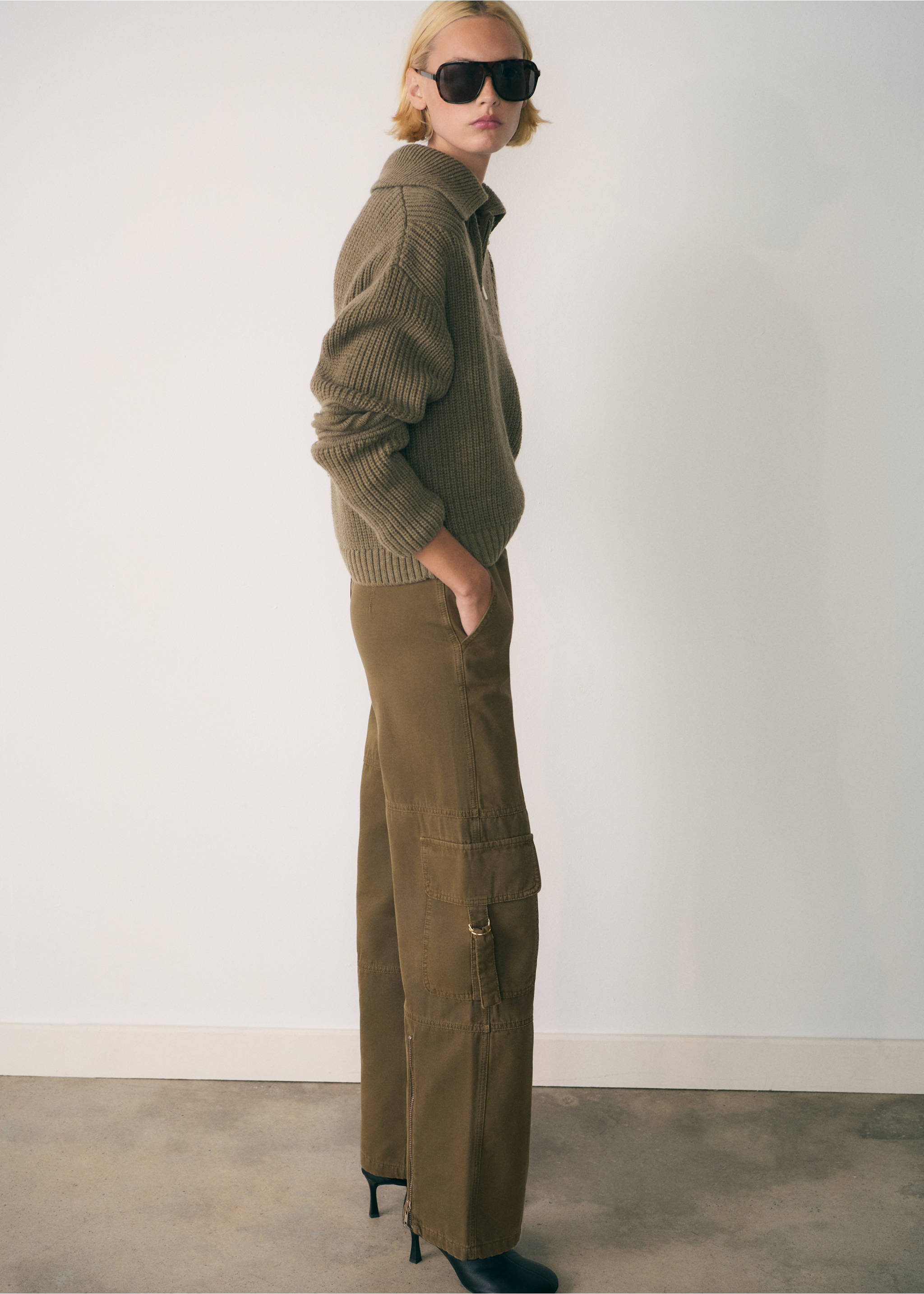 Jean cargo fermetures Éclair - Plan général, Kaki. Ref: 77067714-00.