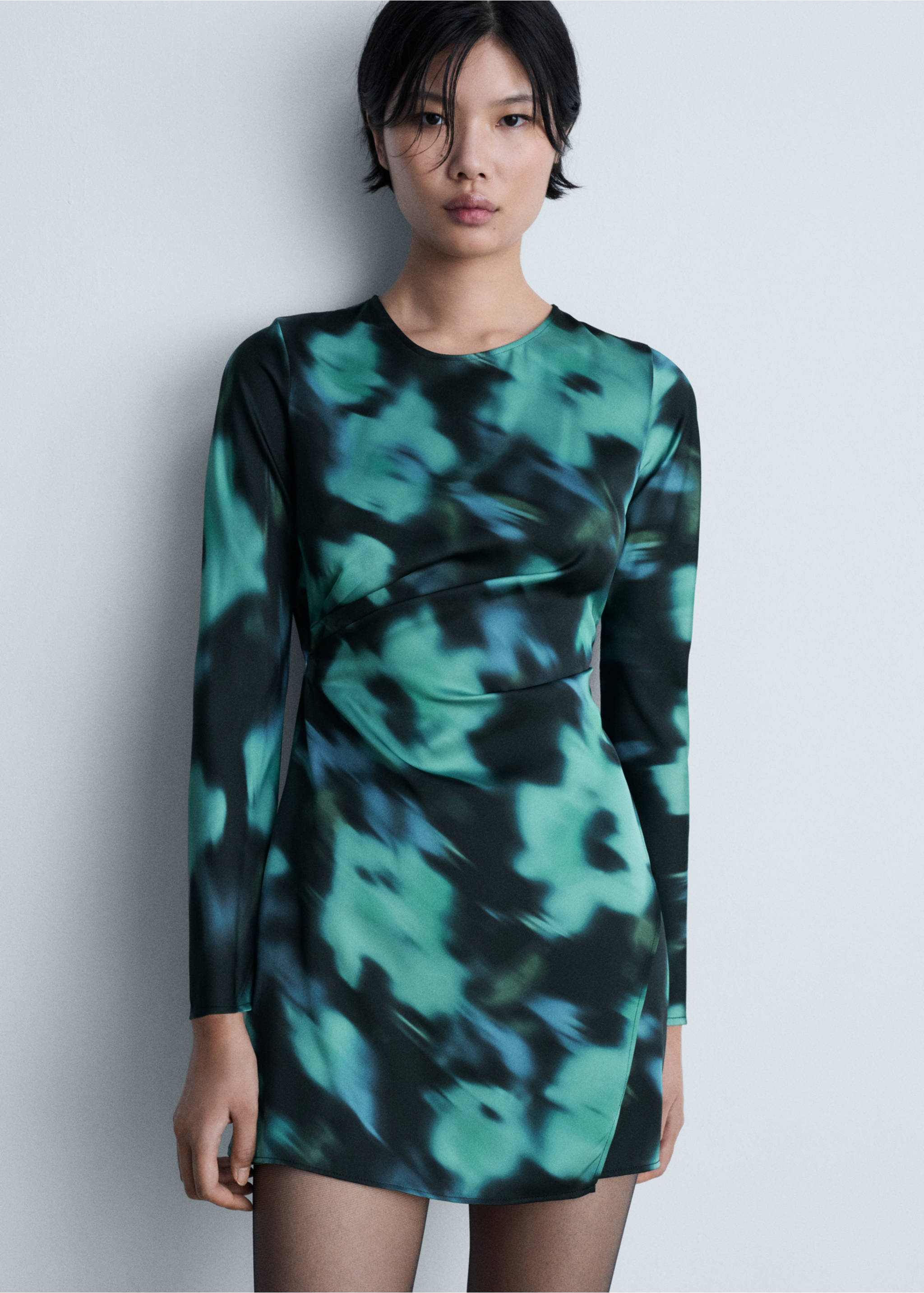 Printed short dress - Medium plane, Black. Ref: 77067719-00.