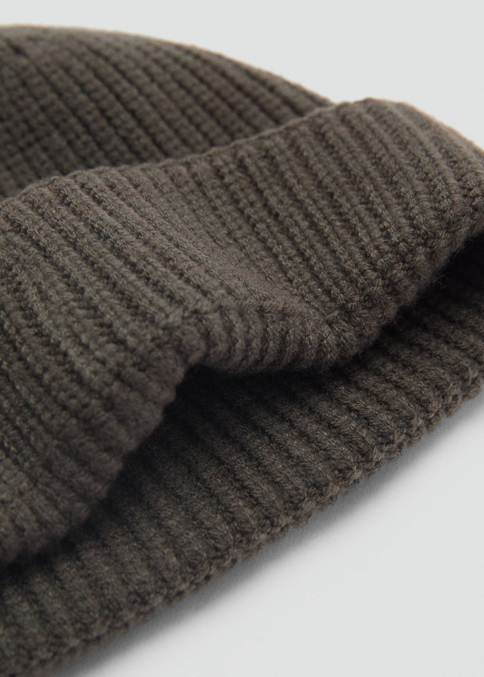 Rib-knit cap - Medium plane