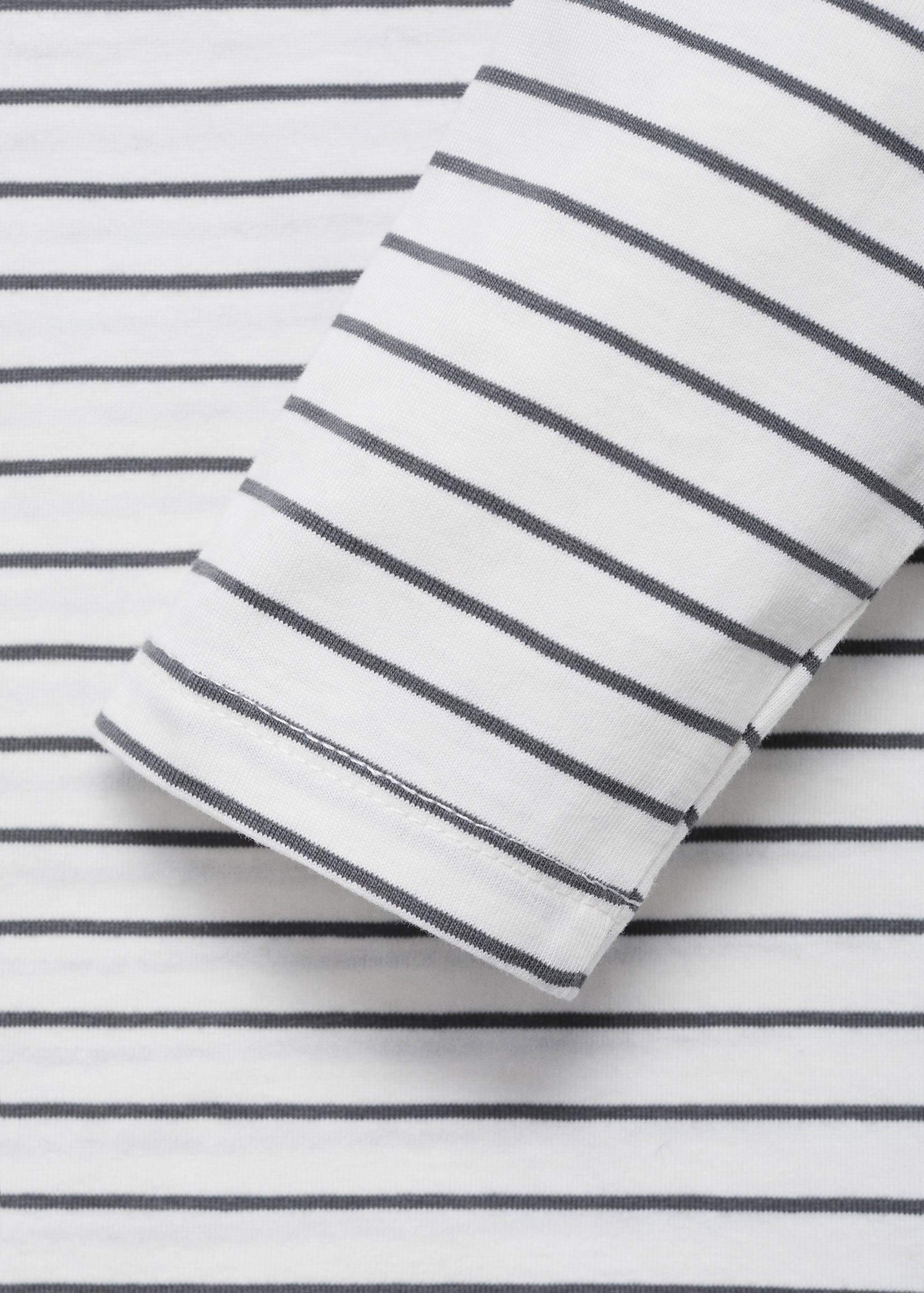 Striped long sleeves t-shirt - Details of the article 0