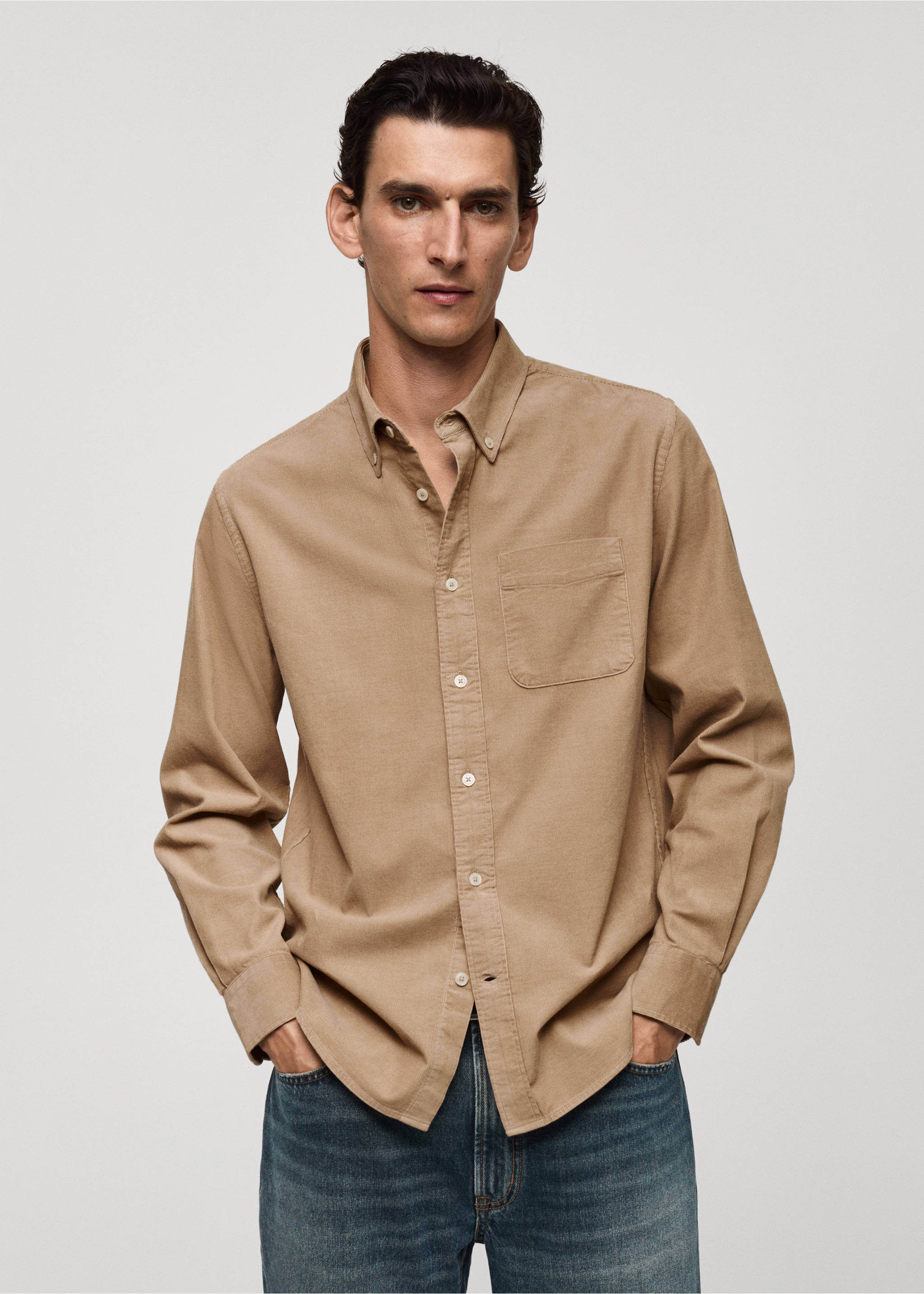 Classic-fit micro-corduroy shirt - Medium plane, Beige. Ref: 77067924-00.