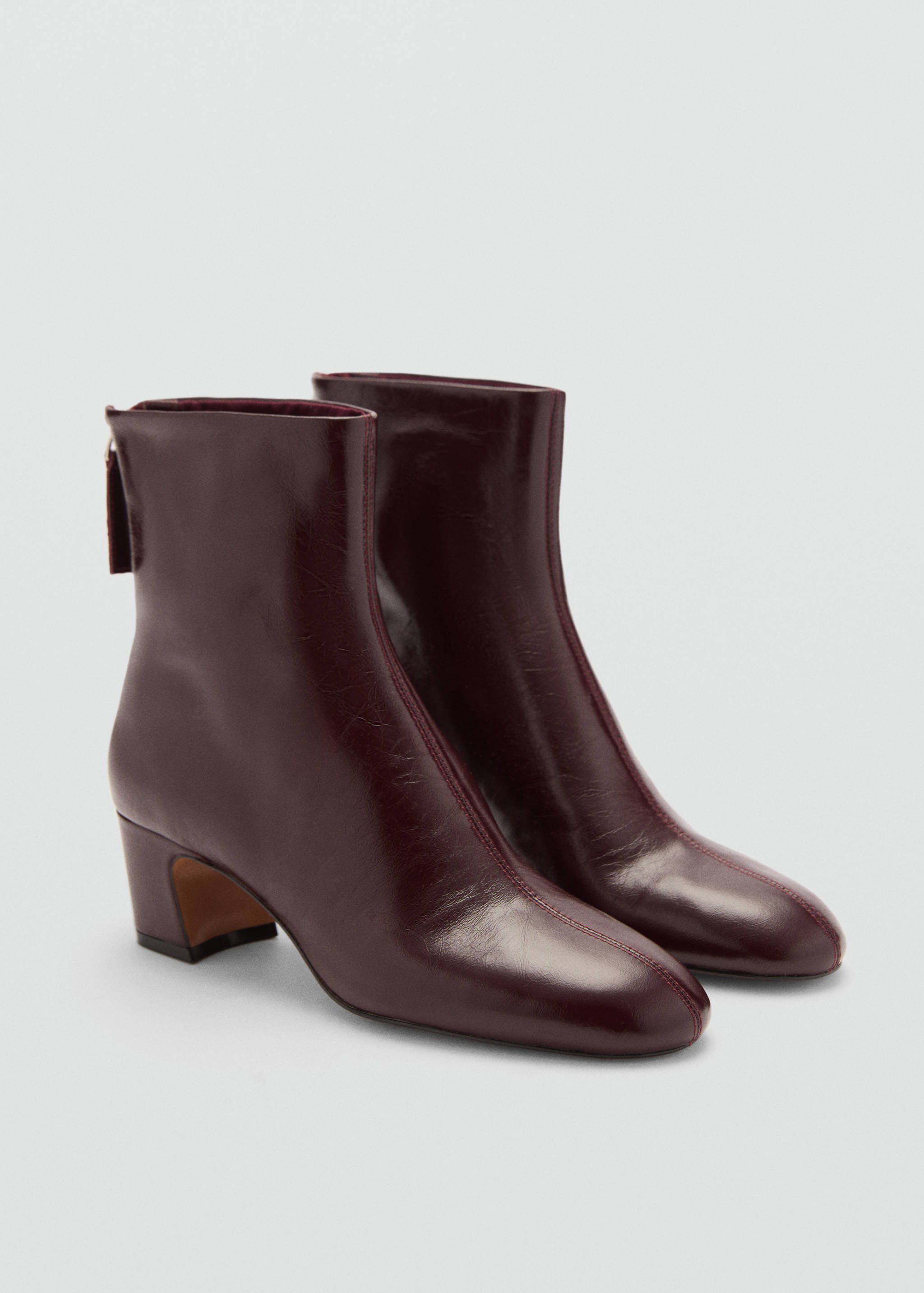 Zipped leather ankle boots - Medium plane