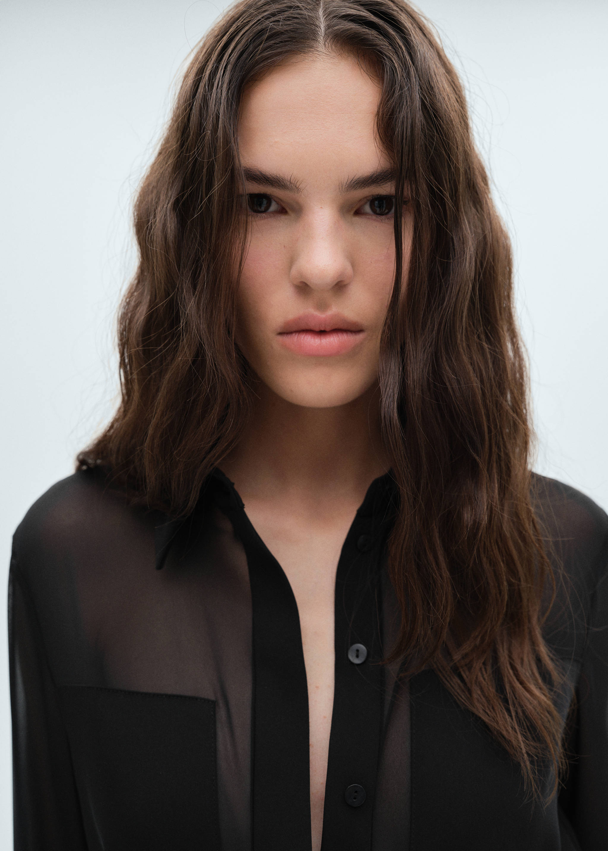 Long jumpsuit with combined design - Details of the article 1