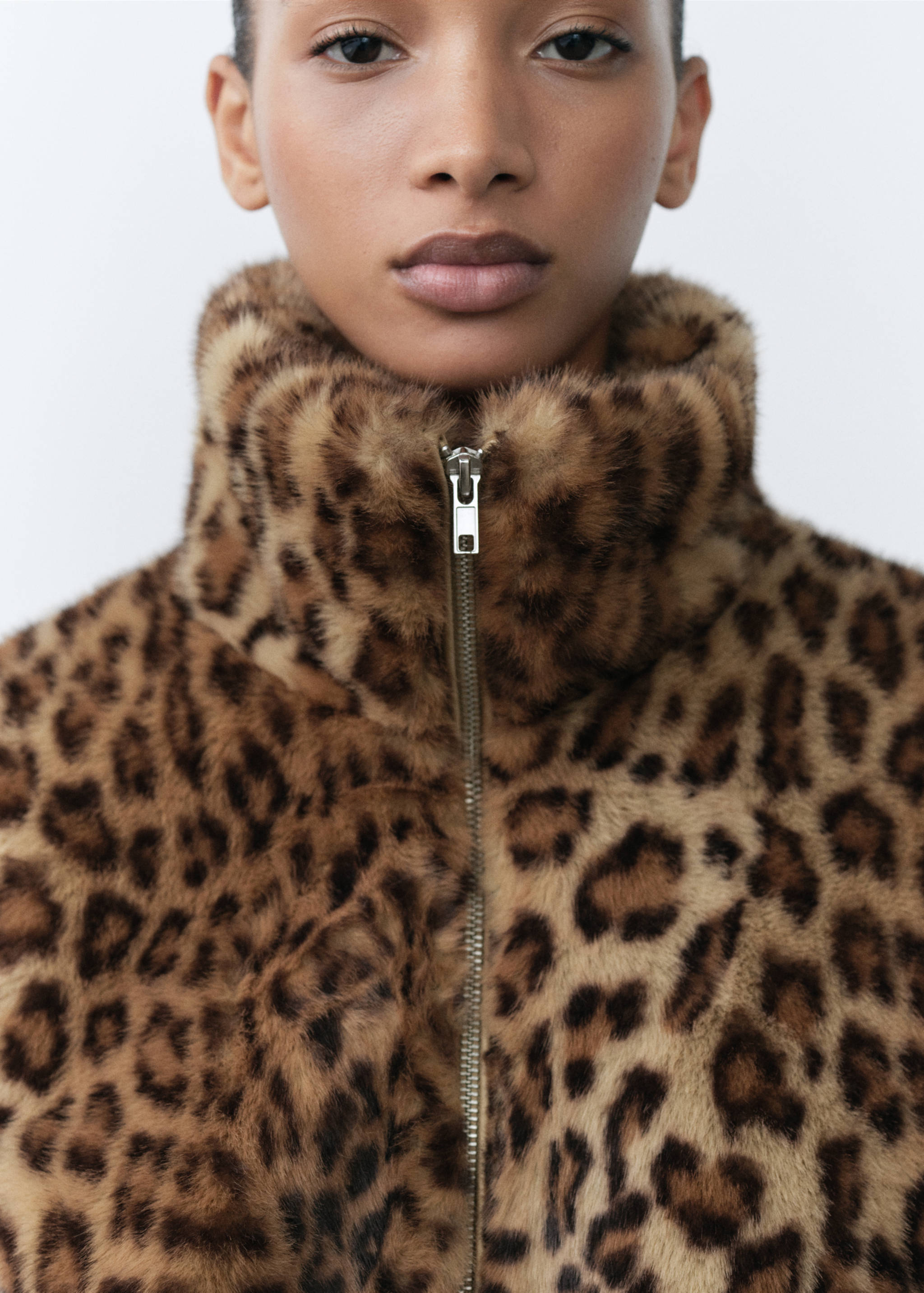 Faux-fur leopard-print jacket - Details of the article 1