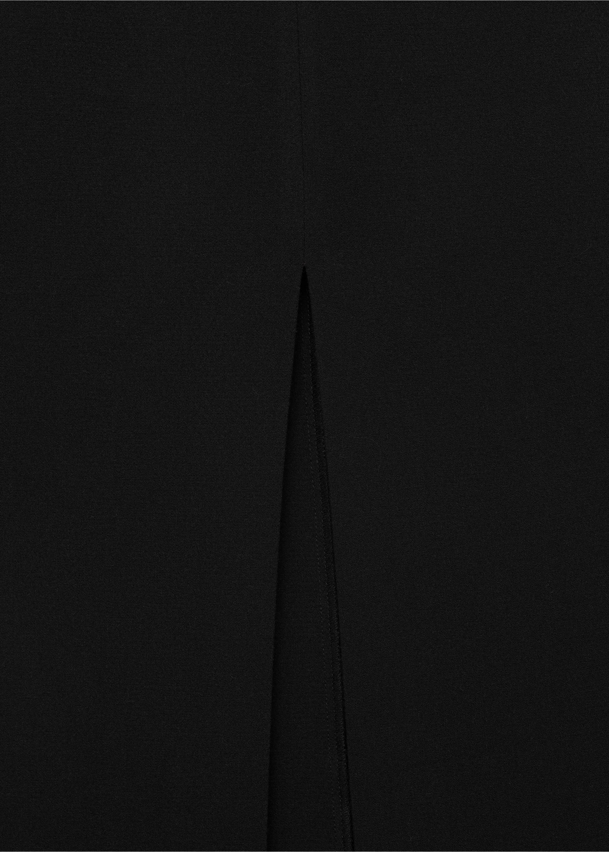 Straight skirt with slit - Details of the article 0, Black. Ref: 77069059-00.