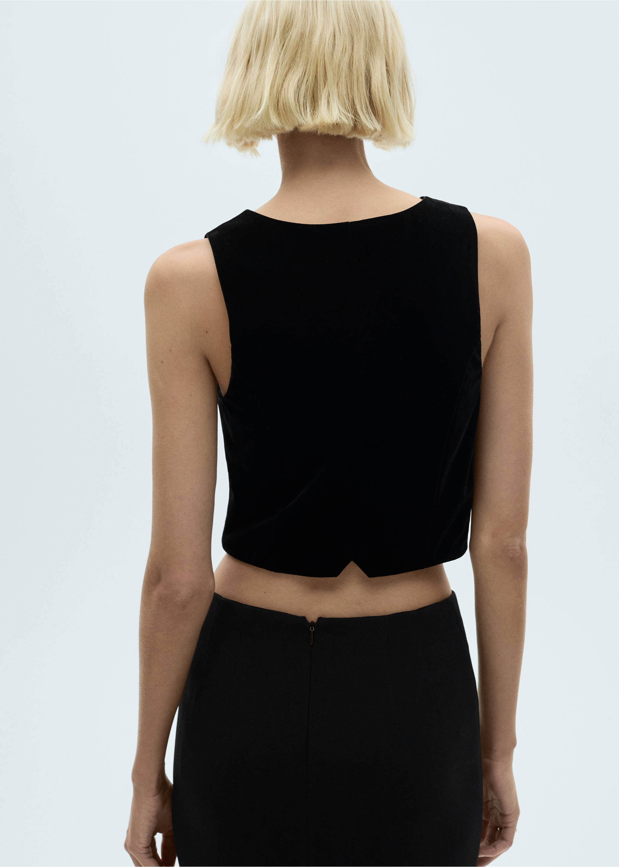 Cropped velvet waistcoat - Reverse of the article, Black. Ref: 77069062-00.